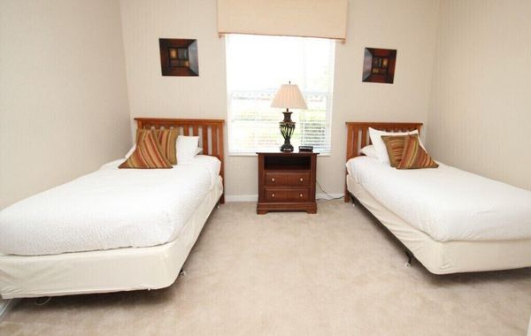 12-103 3 Bedroom Home by RedAwning - Hoteles cerca de Cerca del Aeropuerto en Orlando