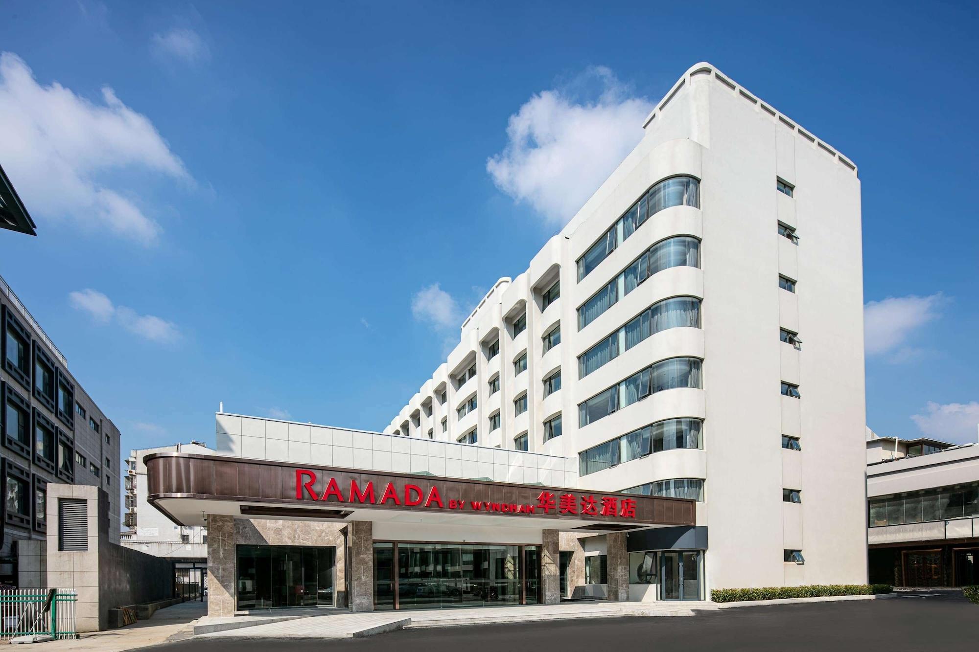 Vista Exterior Ramada by Wyndham Yangzhou Slender West Lake