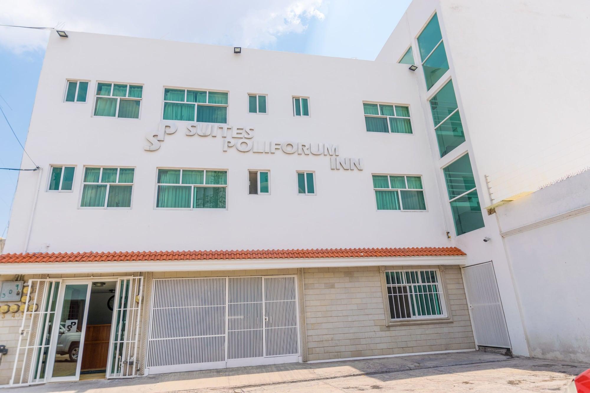 Vista Exterior Suites Poliforum Inn