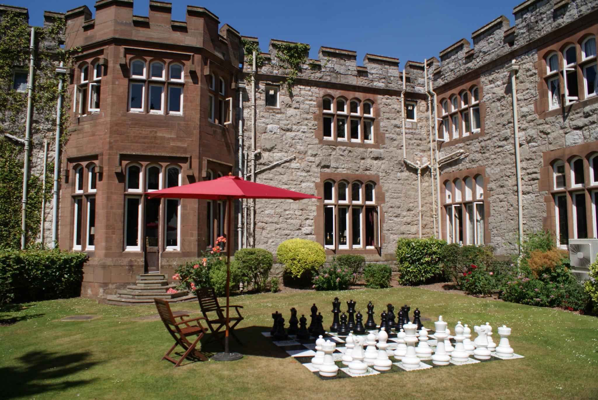 Vista Exterior Ruthin Castle Hotel & Spa