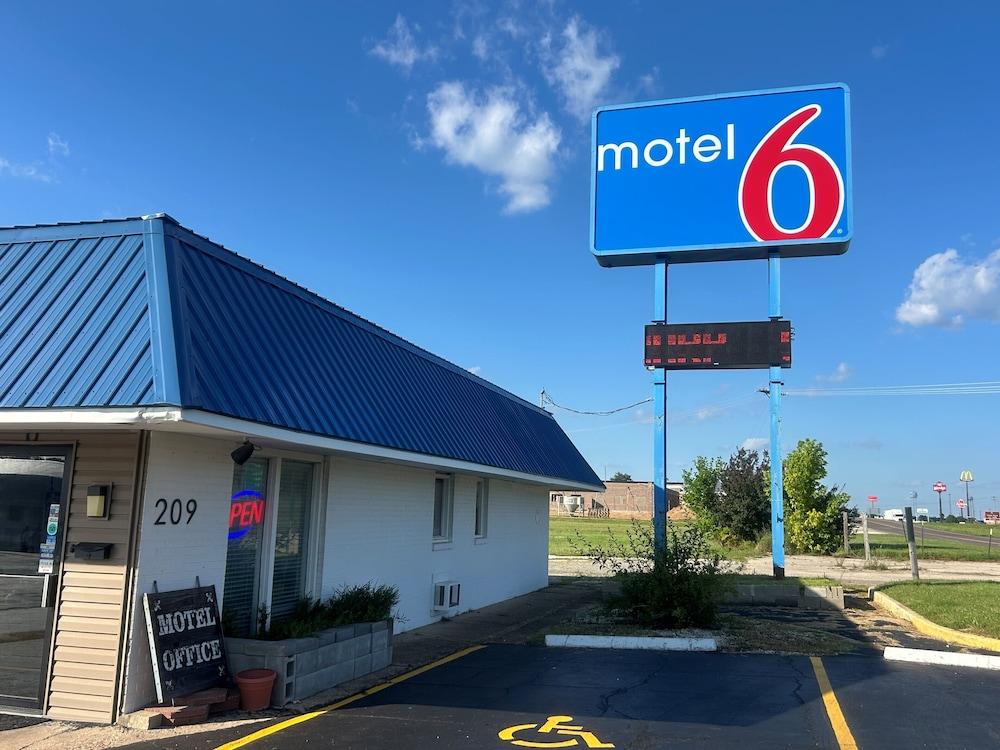 Varios Motel 6 Sullivan, MO