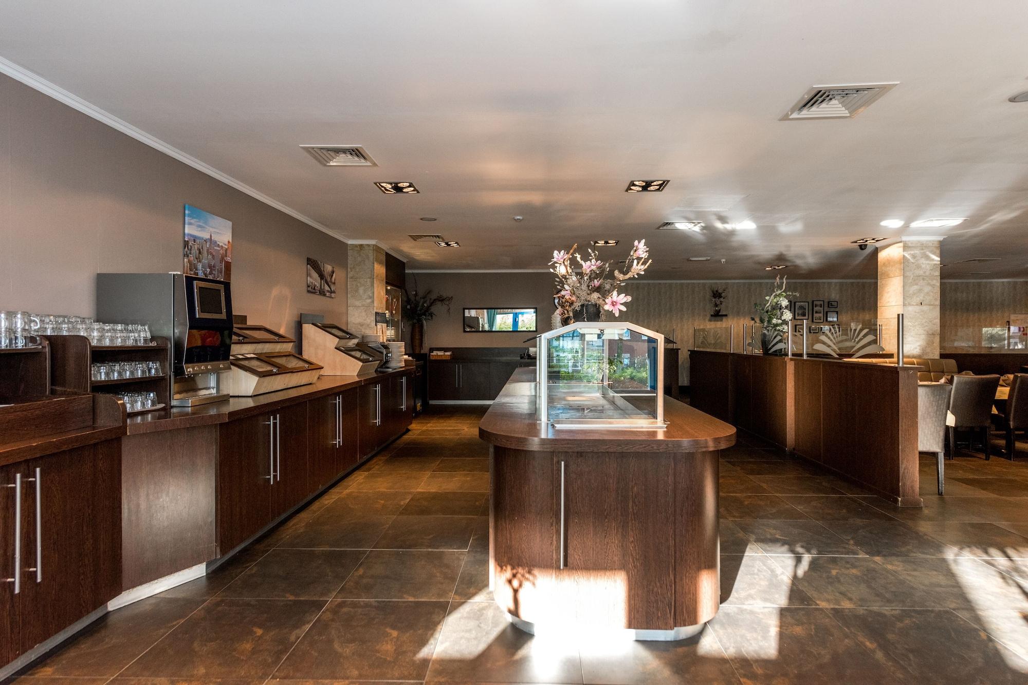 Restaurant XO Hotels Blue Square