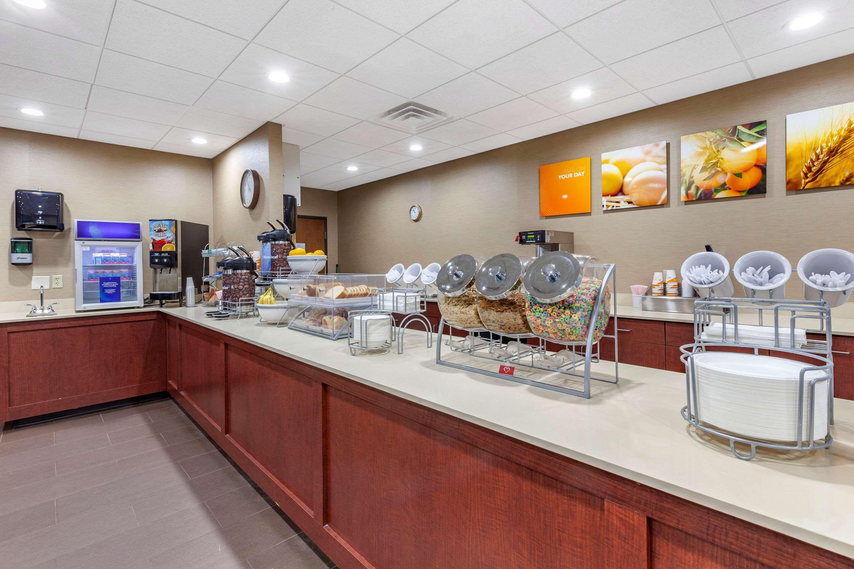 Restaurant Comfort Suites Escanaba