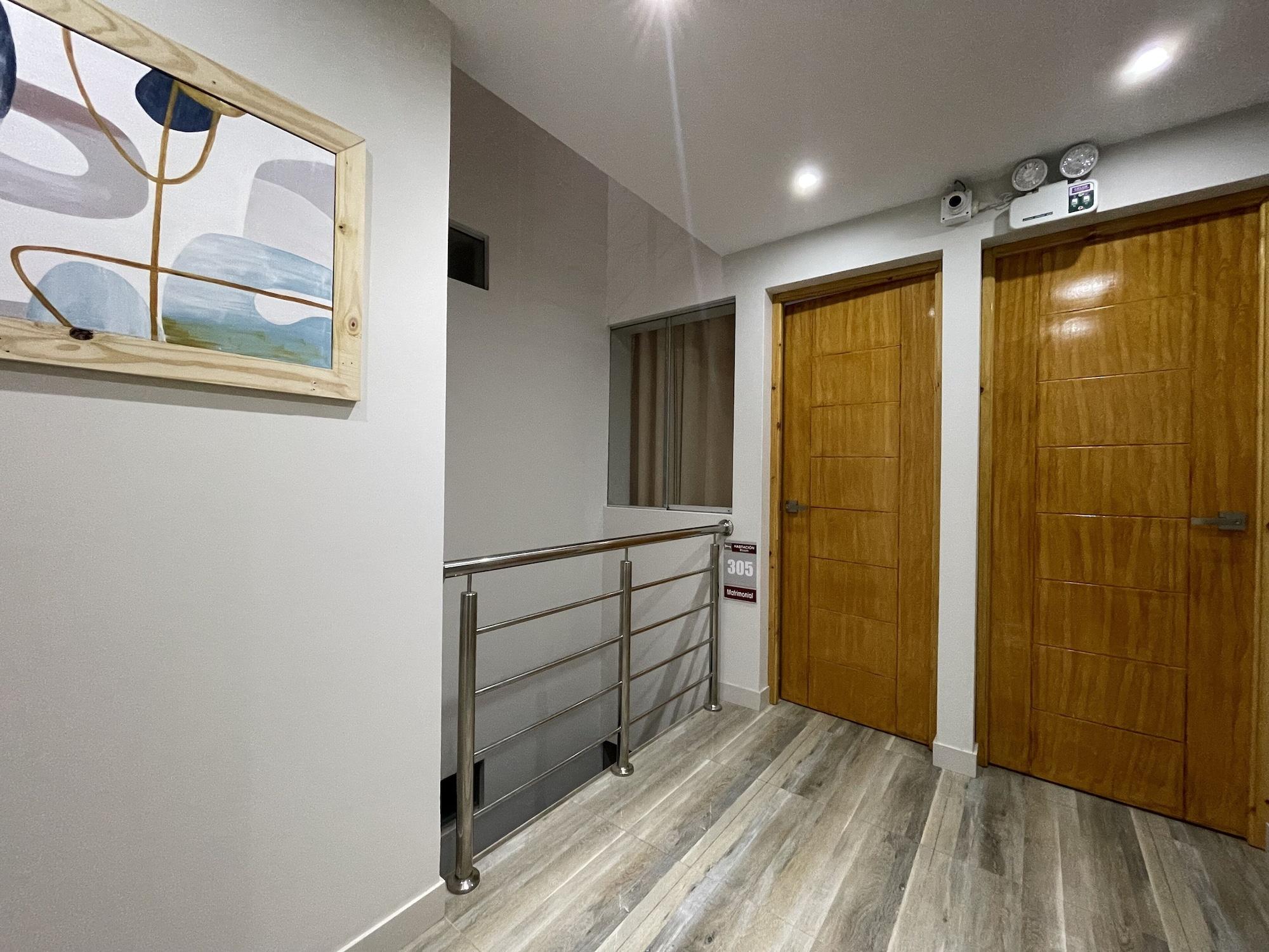 Varios PARIS SENLIS HOSTEL PLUS