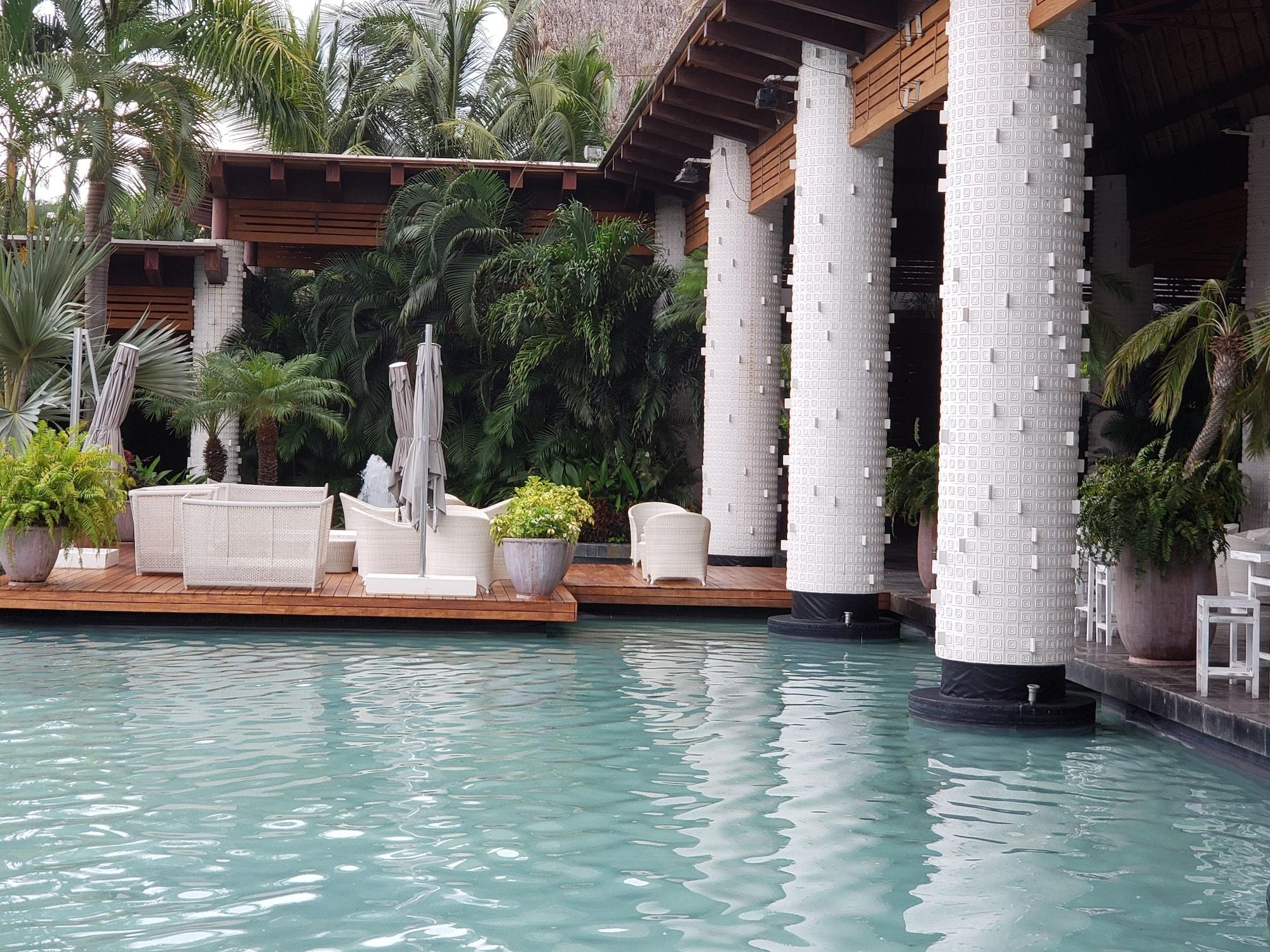 Bar/Salón Condominios Balancan