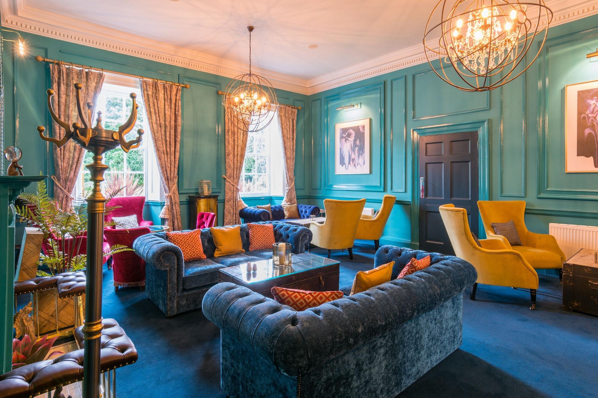 Bar/Salón 61 Durham