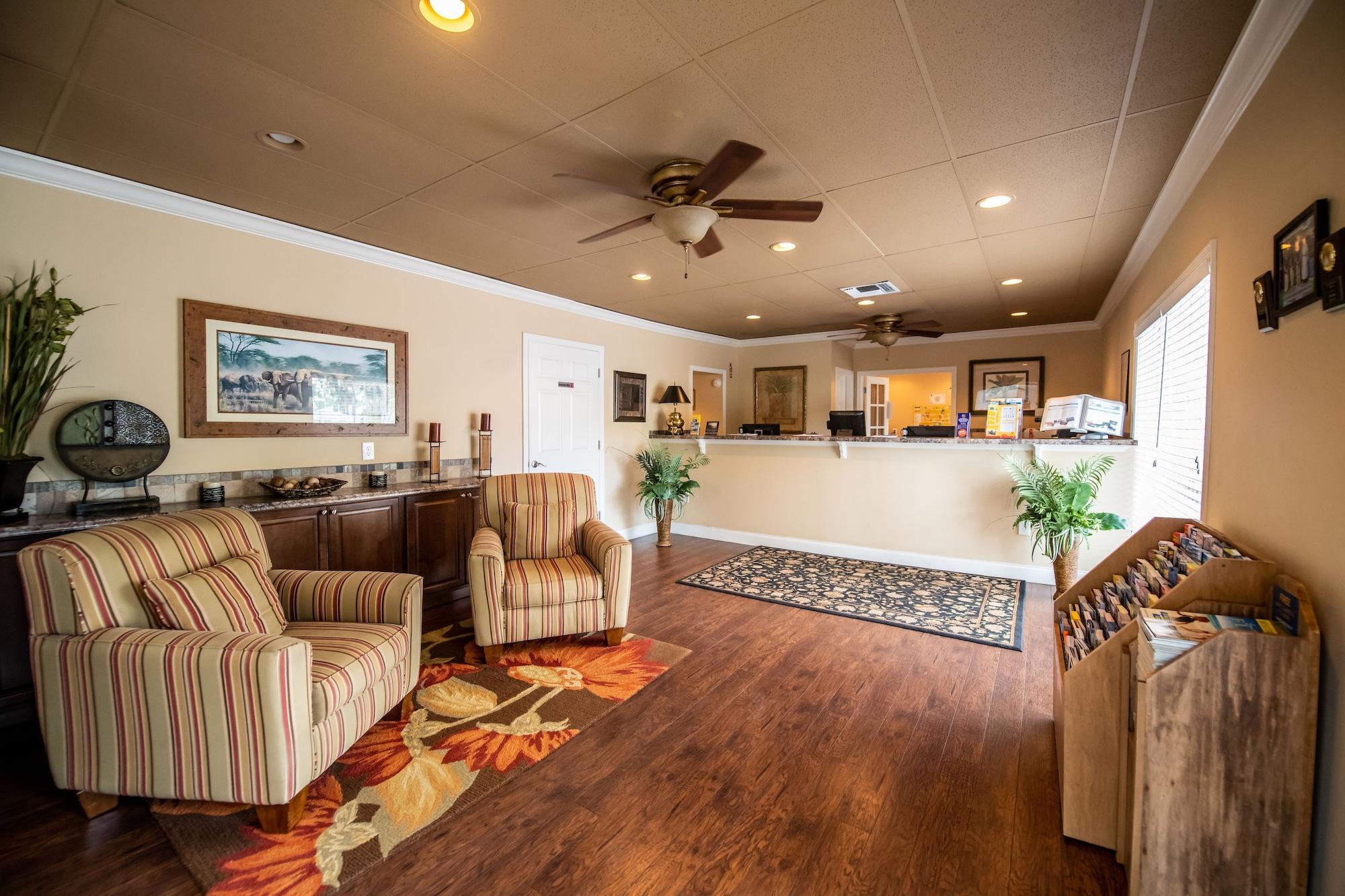 Vista Lobby Naples RV Resort