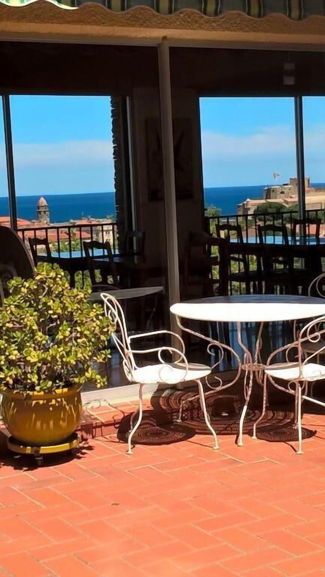 Varios Hôtel Ambeille