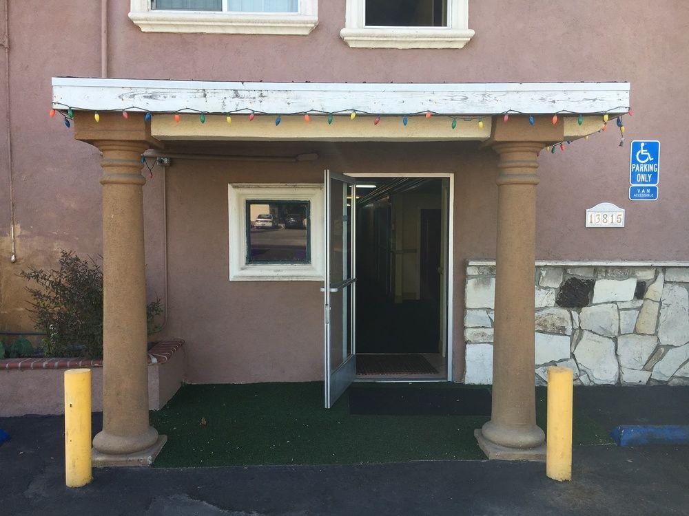 Vista Exterior Patio Motel