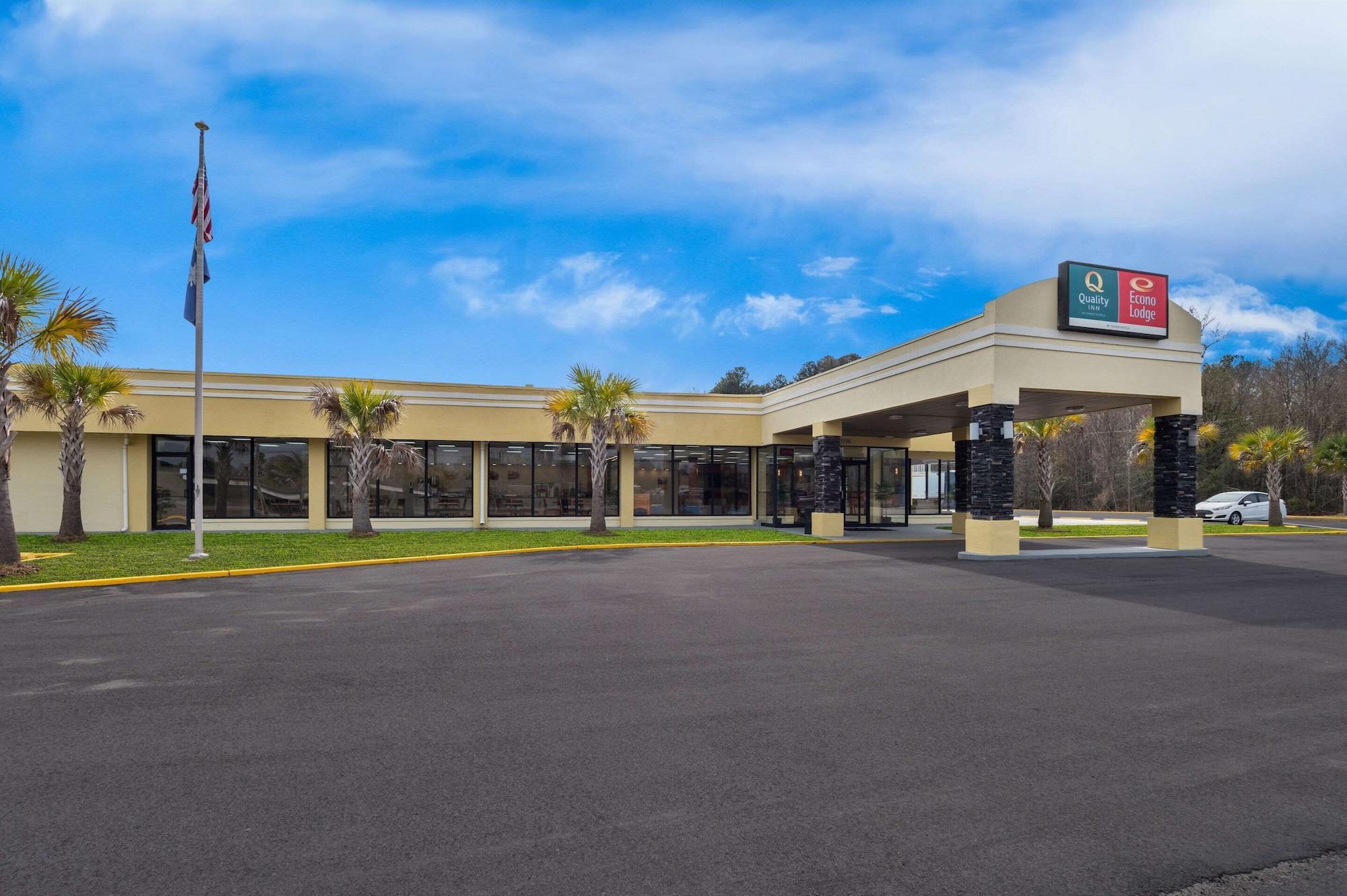 Varios Quality Inn Yemassee