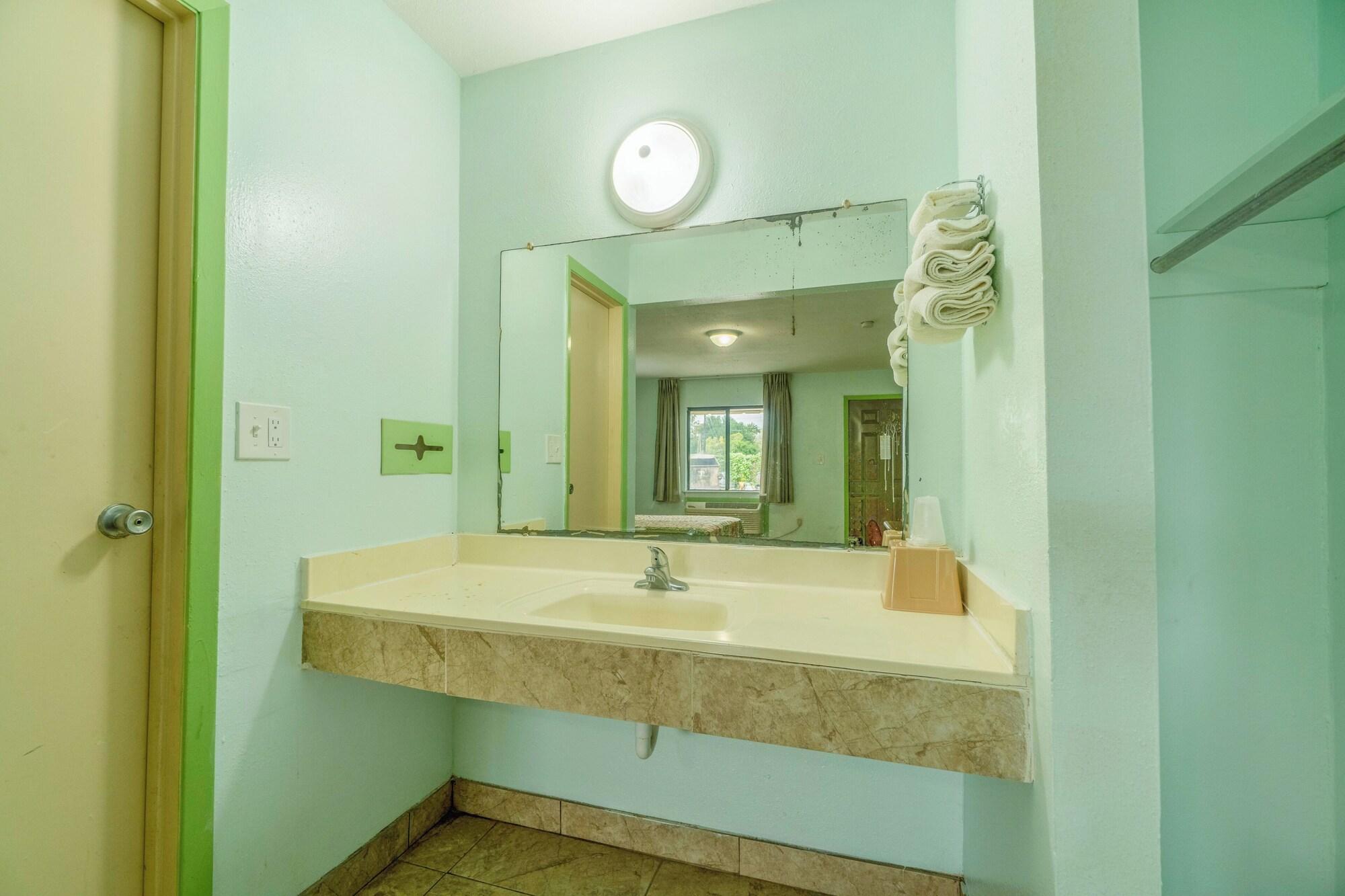 Equipamiento de Habitación Budget Inn By OYO Edinburg Hwy 281