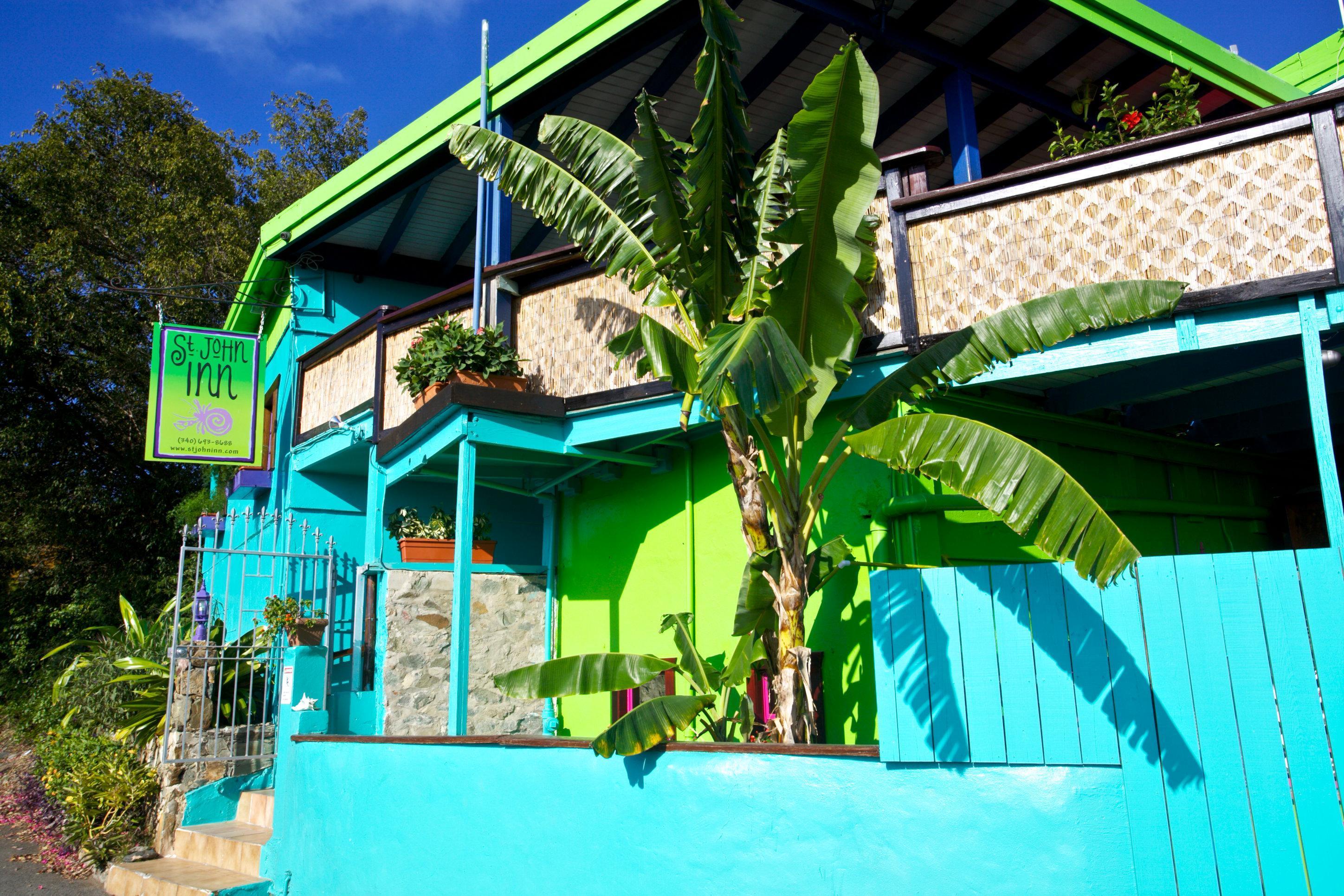 Vista Exterior St John Inn