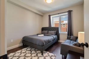 Alquiler Vacacional - Huge MODERN LUXE Home | Minutes to Center City!