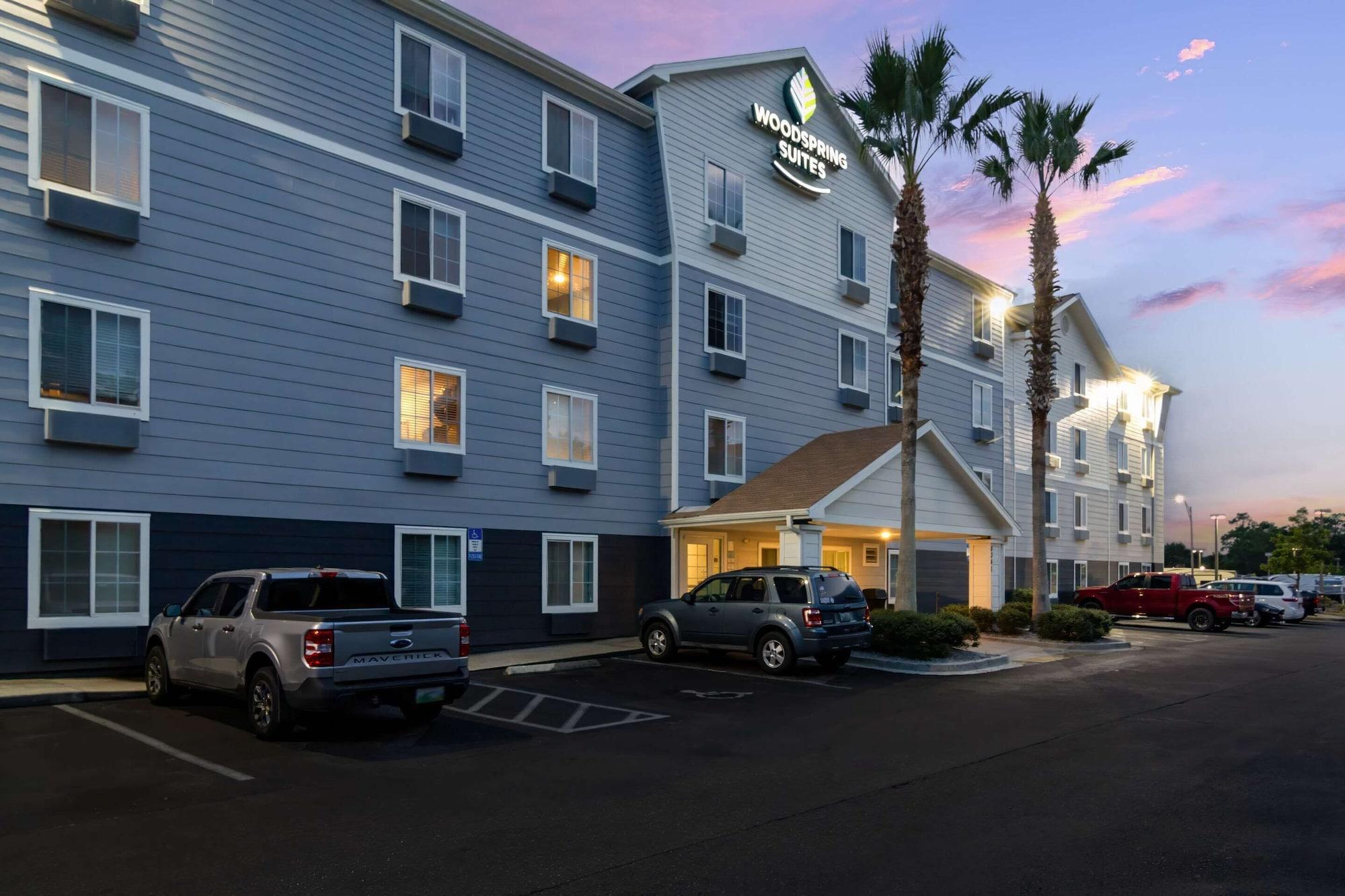 Comodidades del Alojamiento WoodSpring Suites Jacksonville East 295 Cruise Port