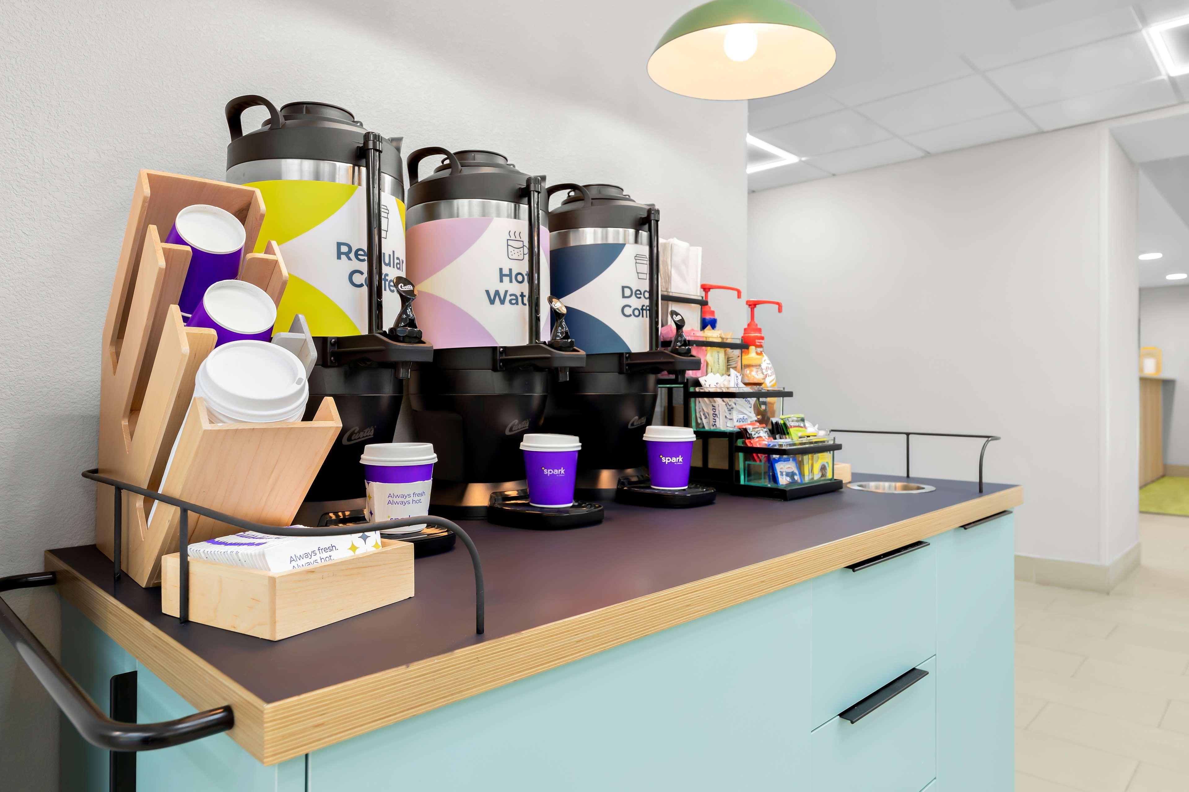 Restaurant Spark by Hilton Tupelo