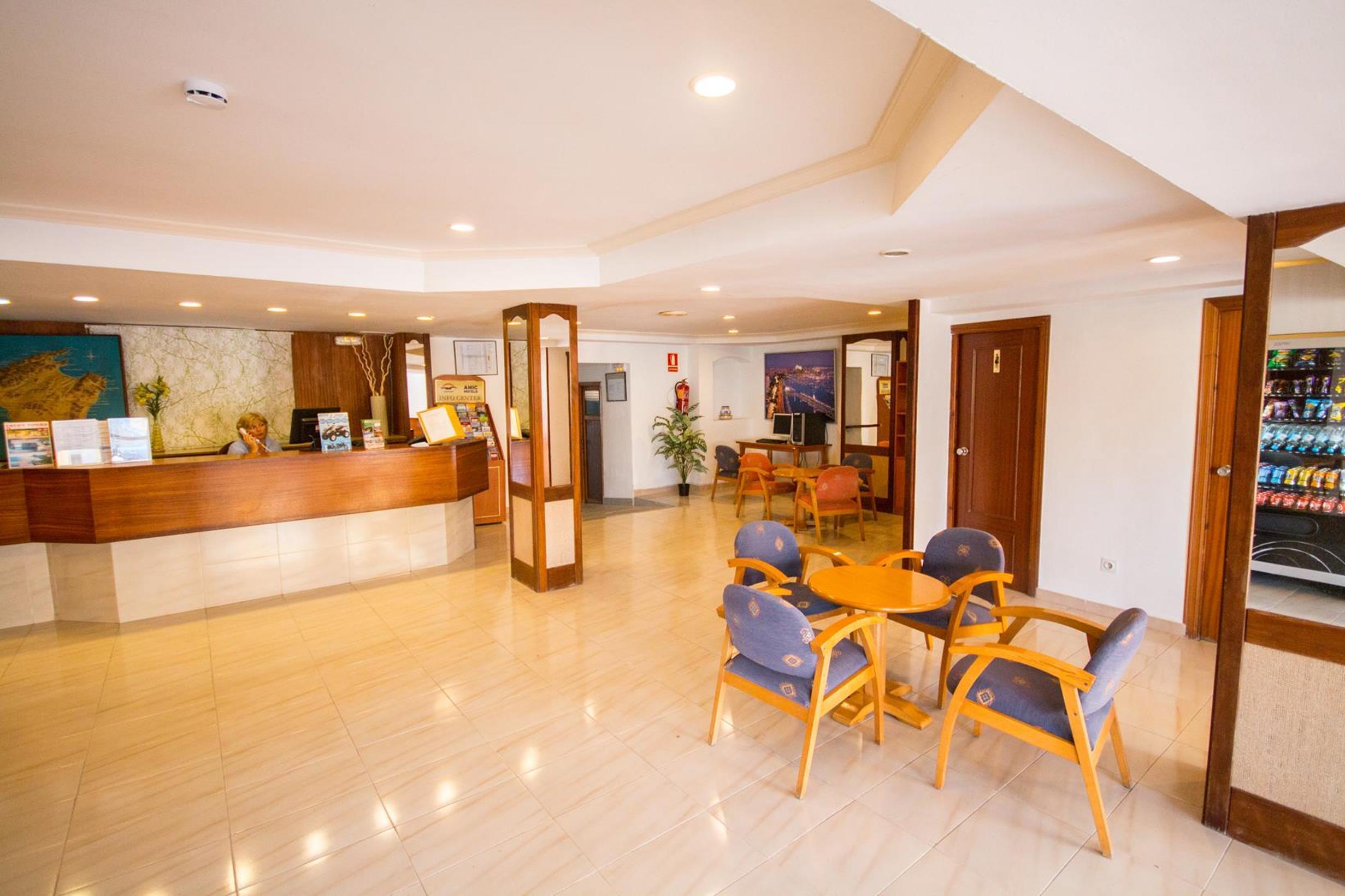 Vista Lobby Amic Can Pastilla