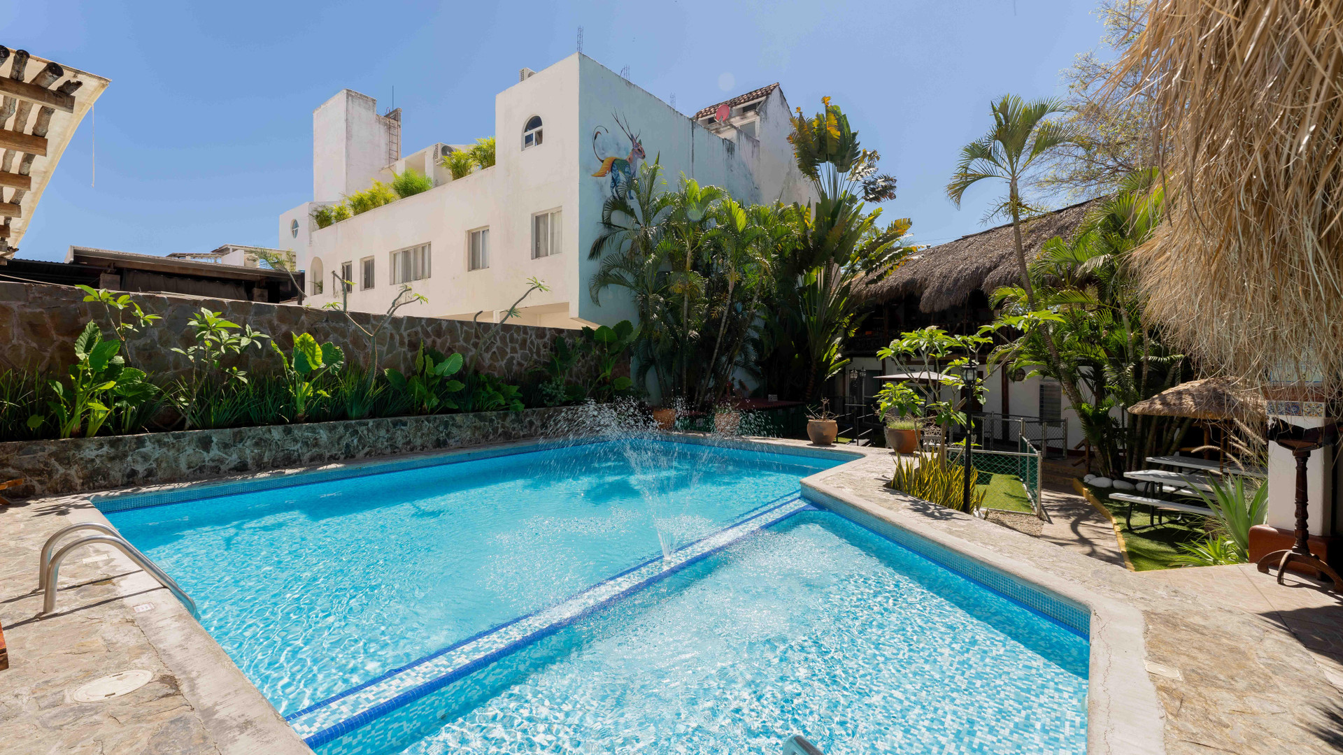 Vista Piscina HOTEL CASA CHAHUE