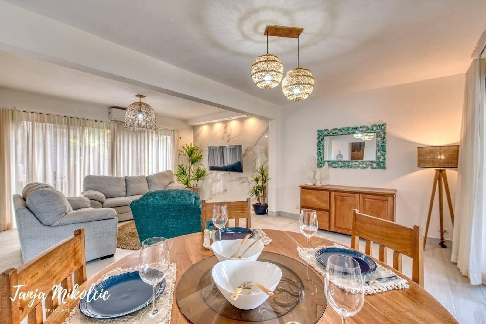 Varios Ela Hotel Jaco