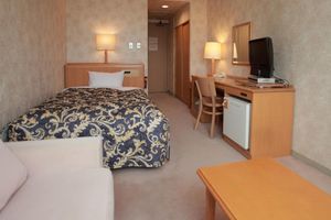 Alojamiento - Saku Grand hotel