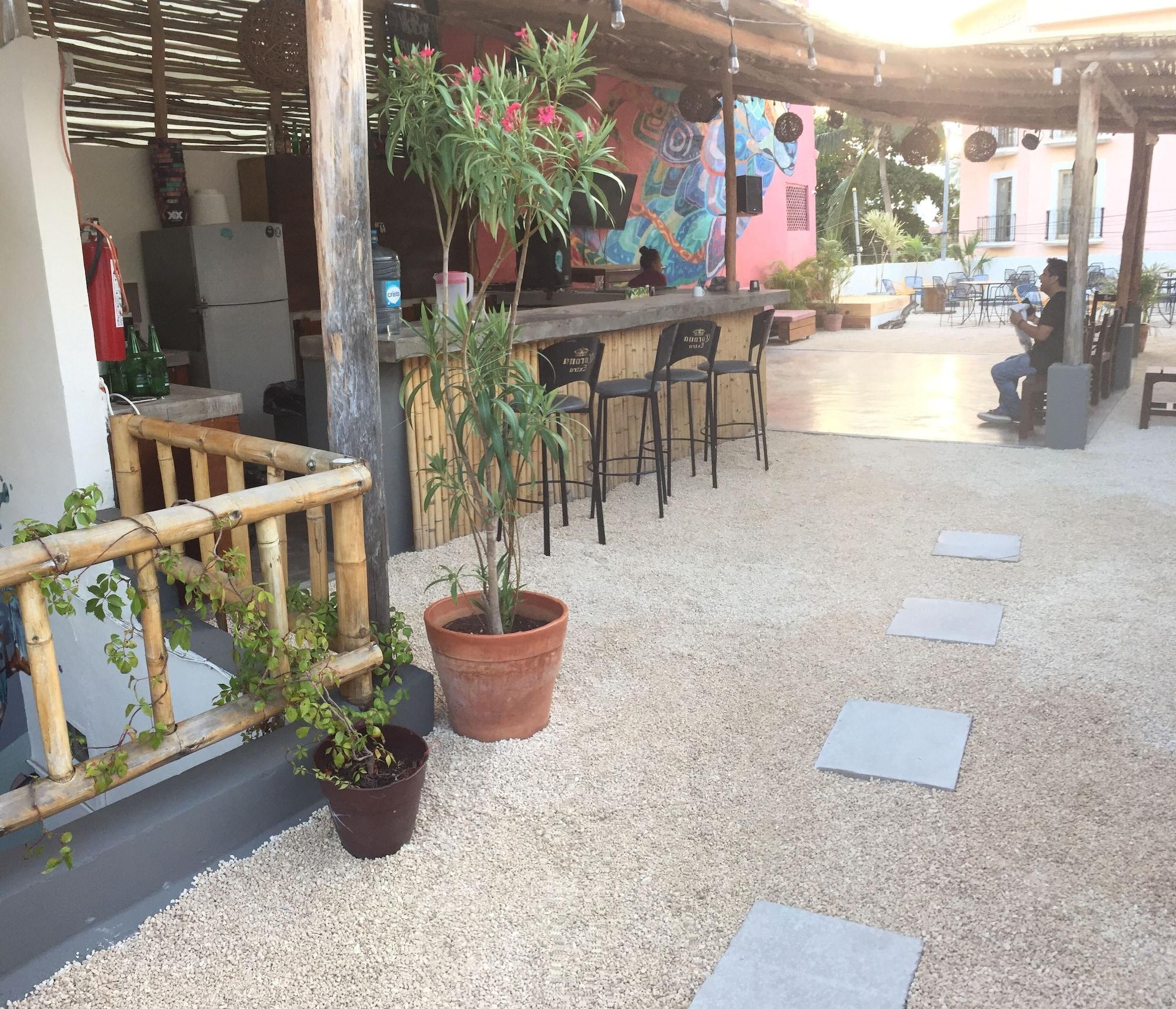 Vista Exterior Wabi Hostel