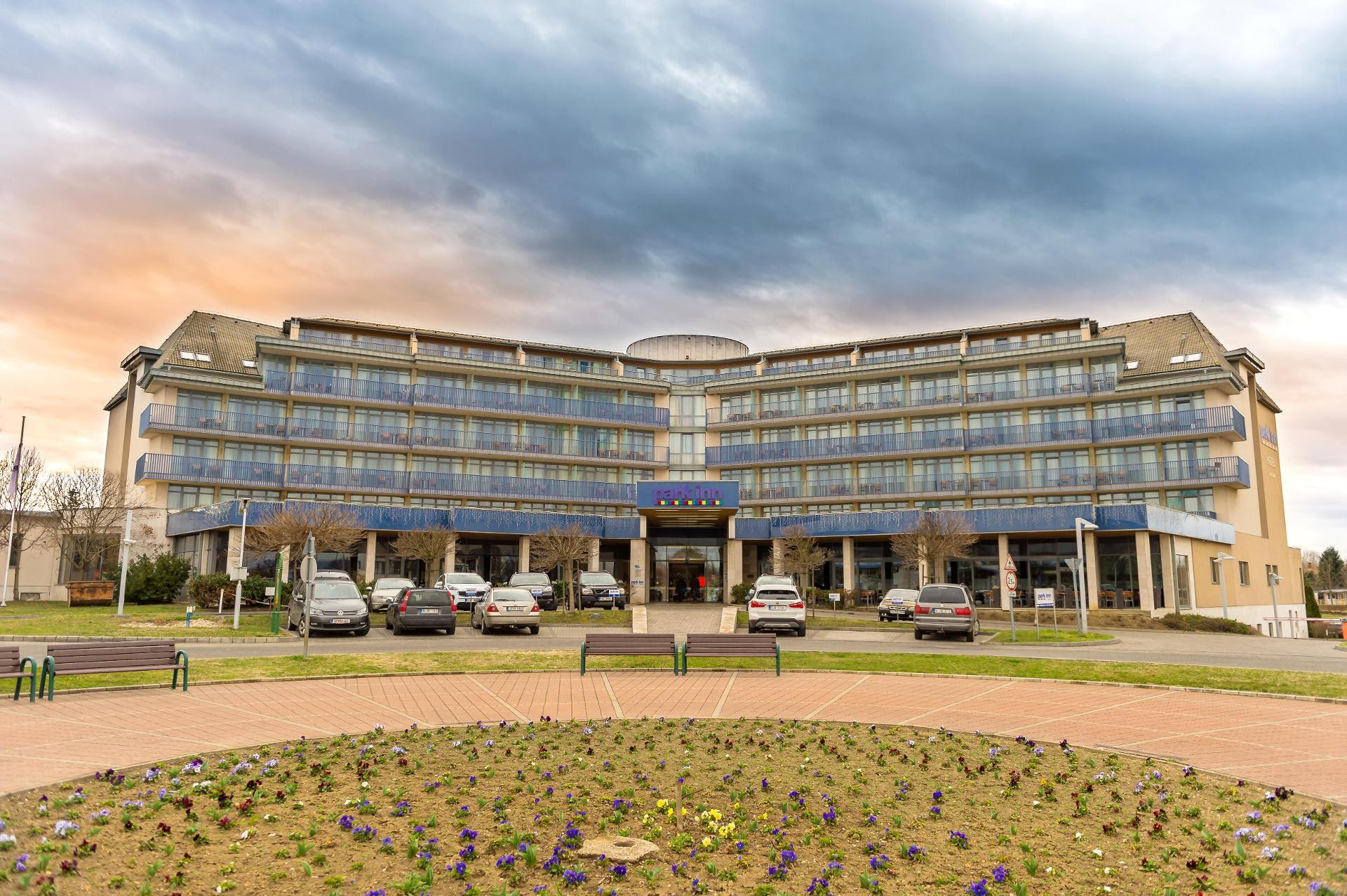 Vista Exterior Park Inn by Radisson Sárvár Resort & Spa