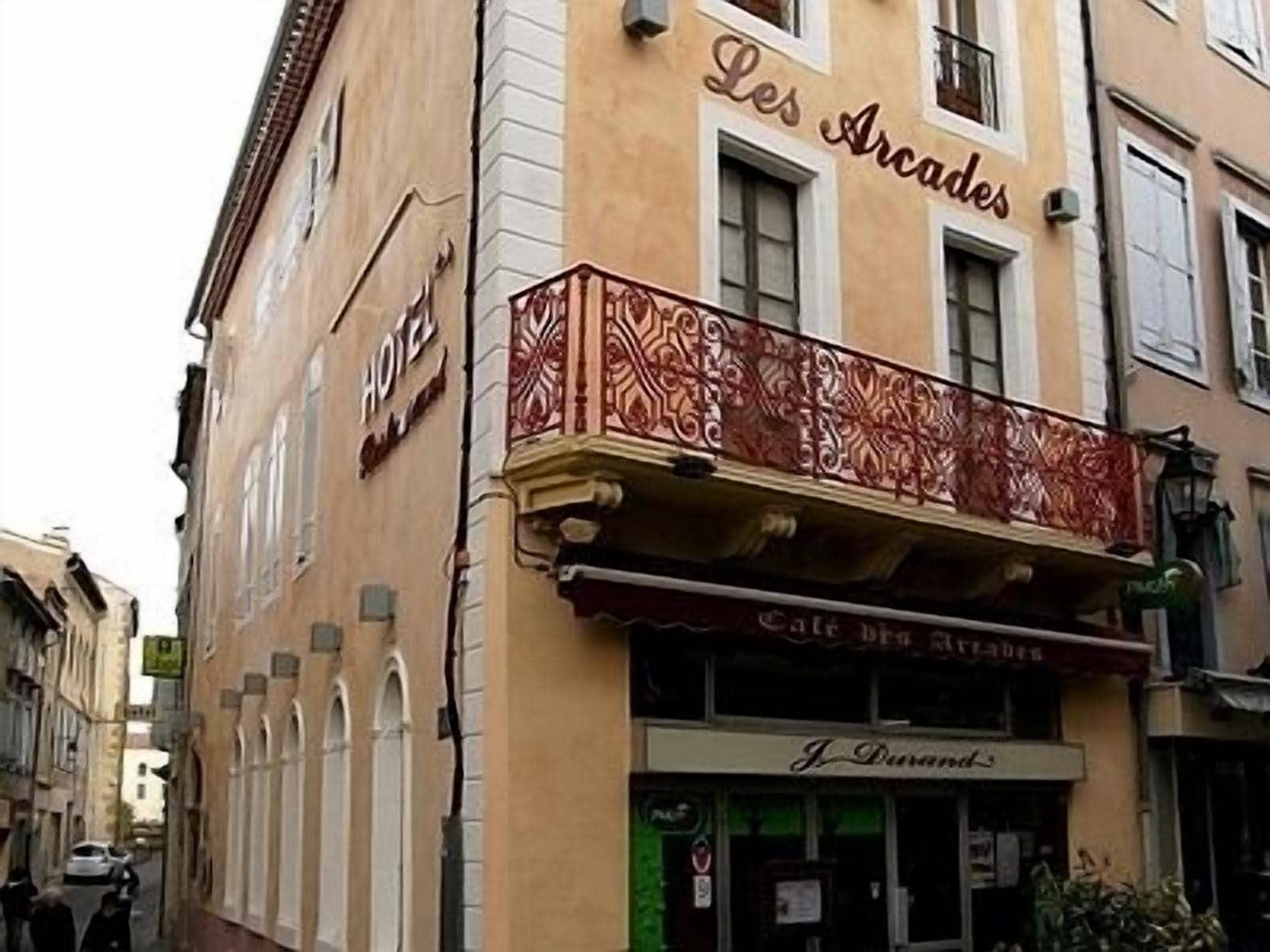 Varios Hotel Les Arcades
