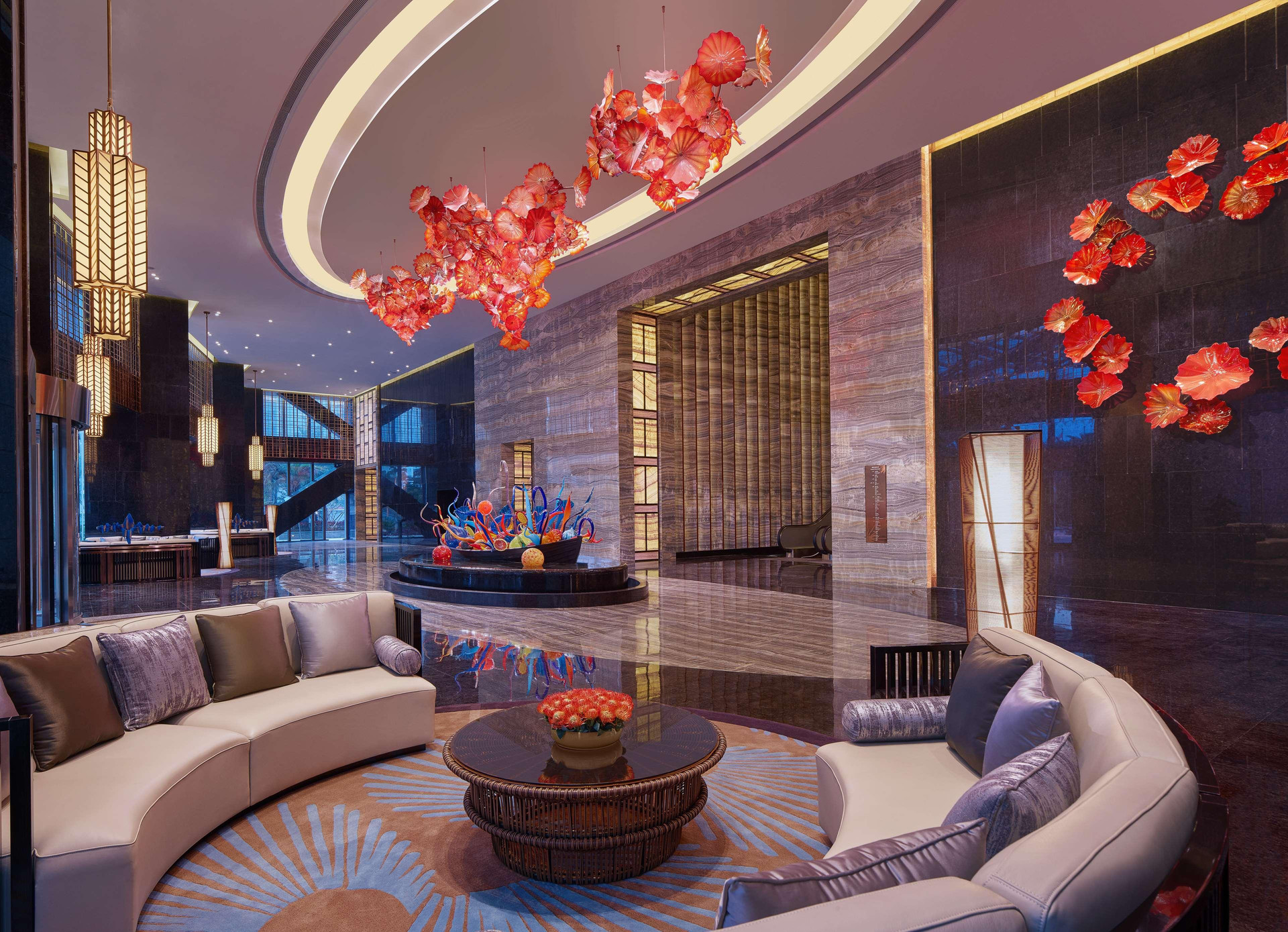 Vista Lobby Hilton Haikou