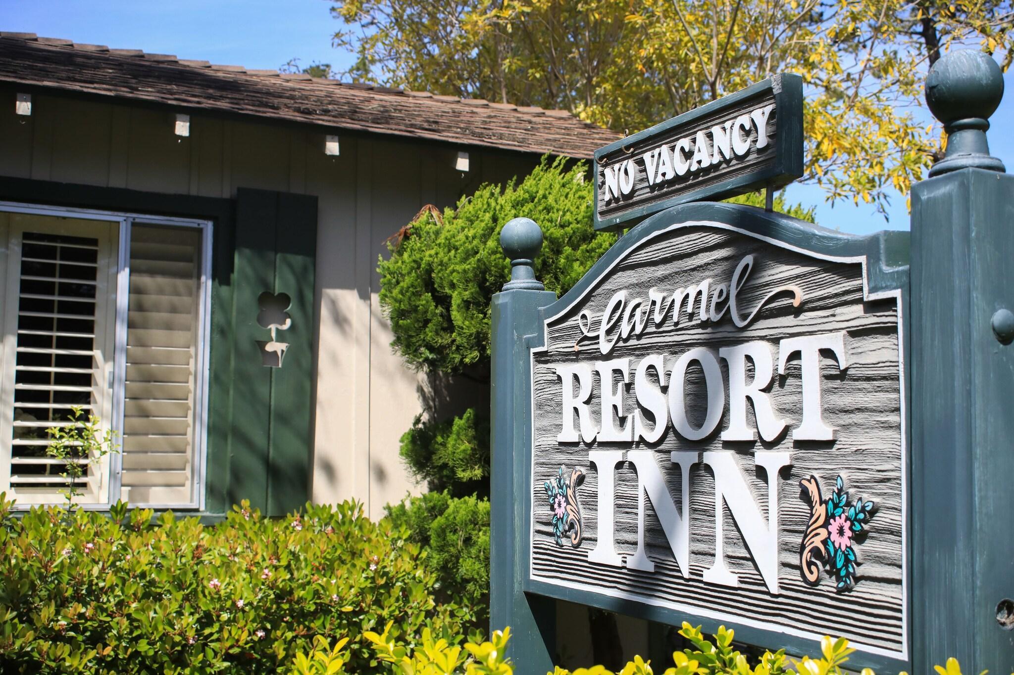 Vista Lobby Carmel Resort Inn
