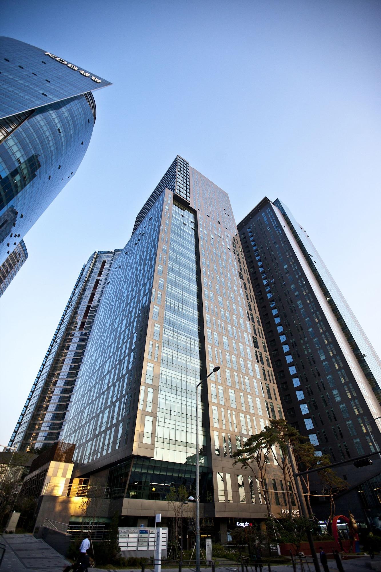Vista Exterior Four Points by Sheraton Josun, Seoul Station