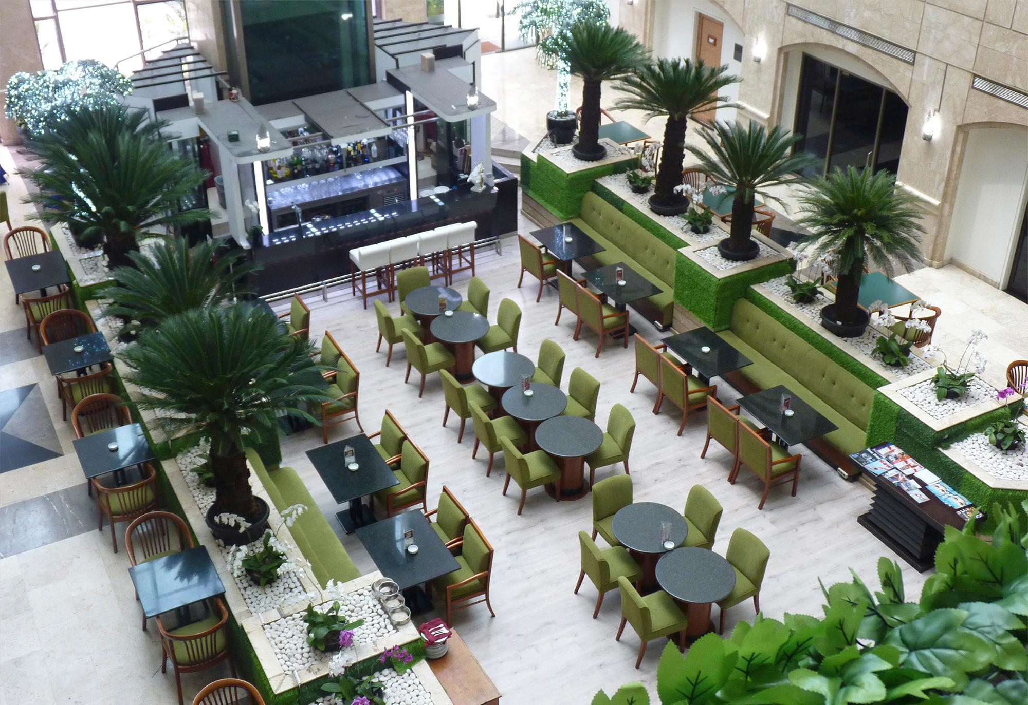 Restaurant Surabaya Suites Hotel Powered by Archipelago