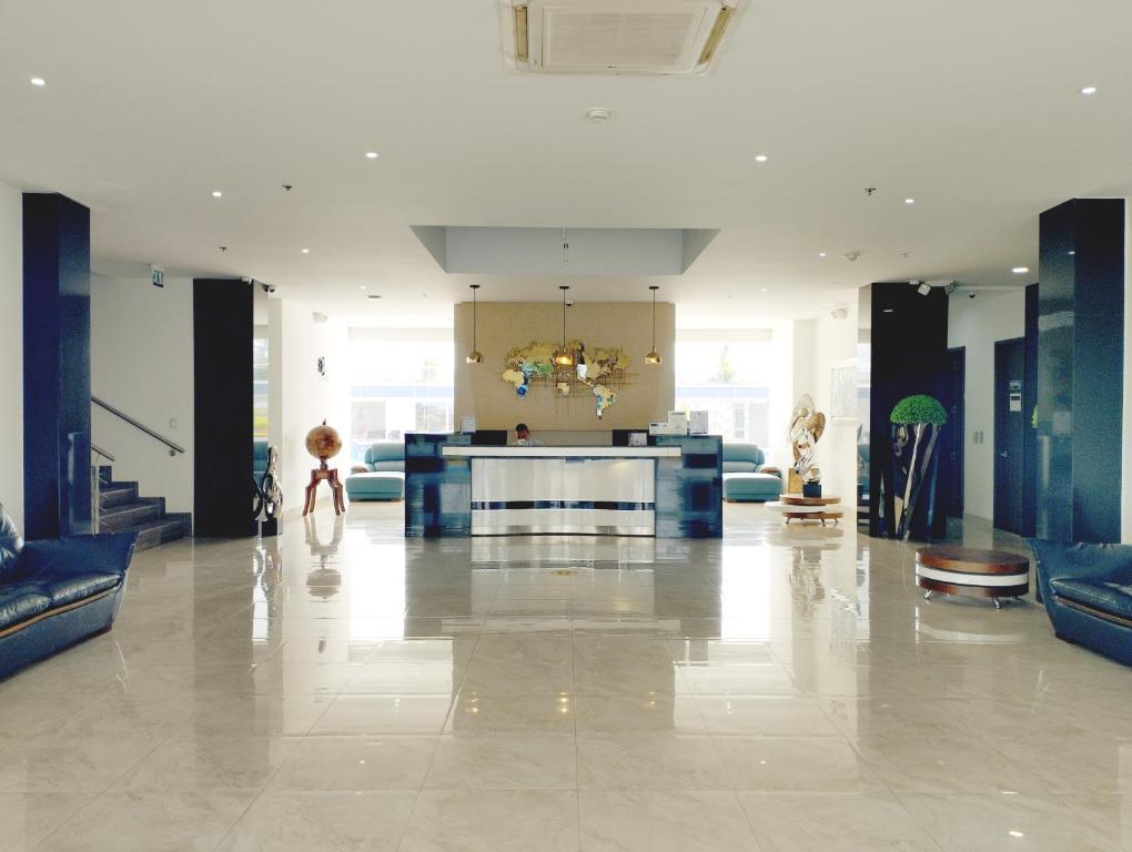 Vista Lobby Hotel Real Elim International