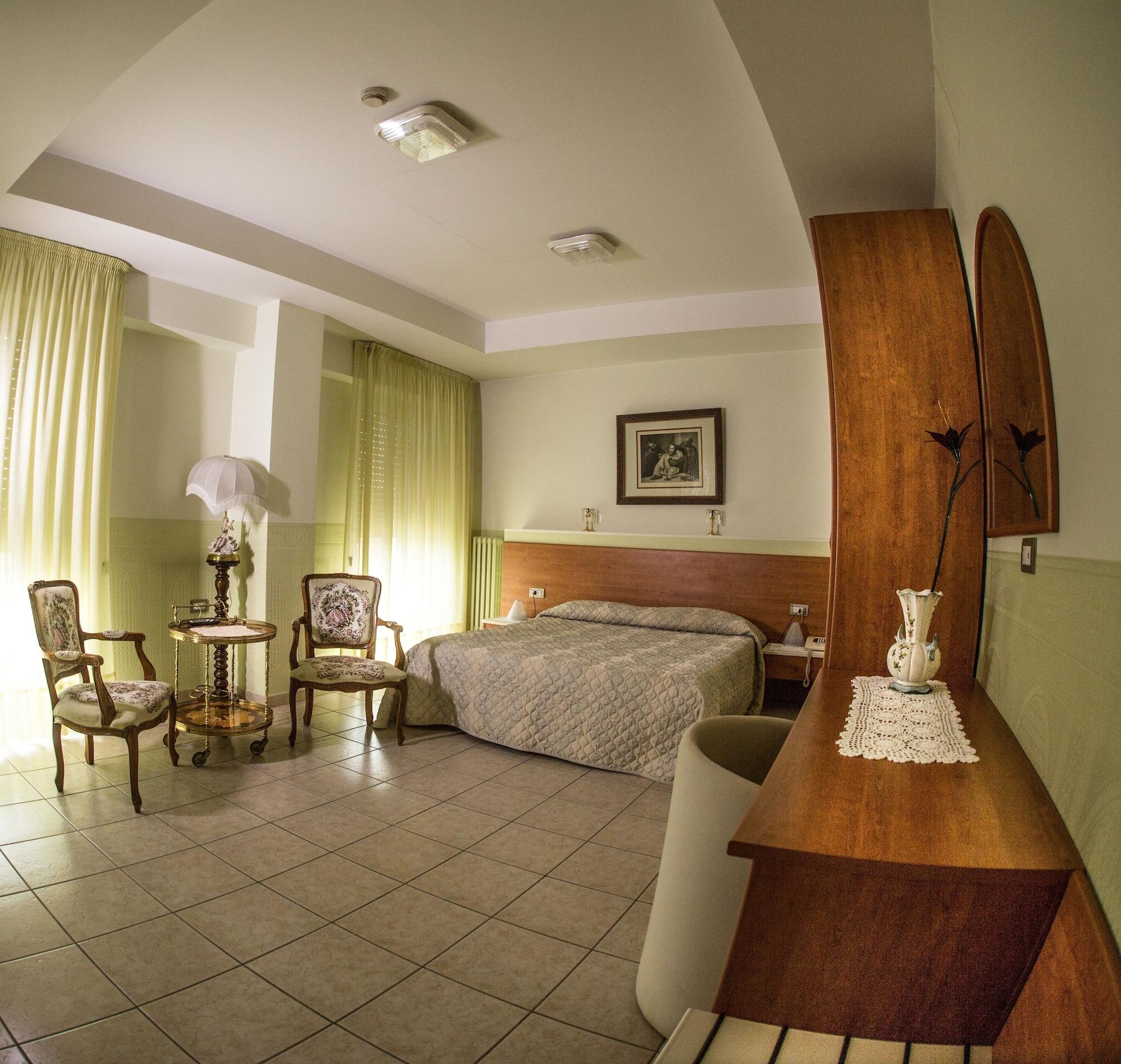 Varios Tourist Hotel