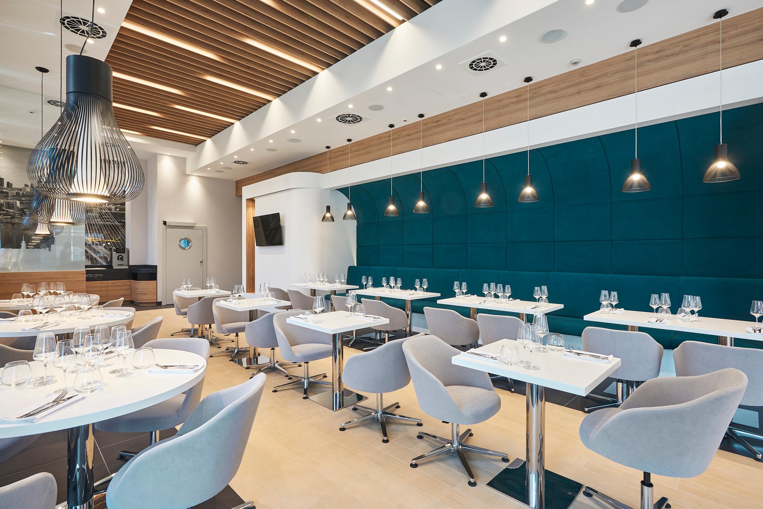 Restaurant Golden Tulip Warsaw Airport