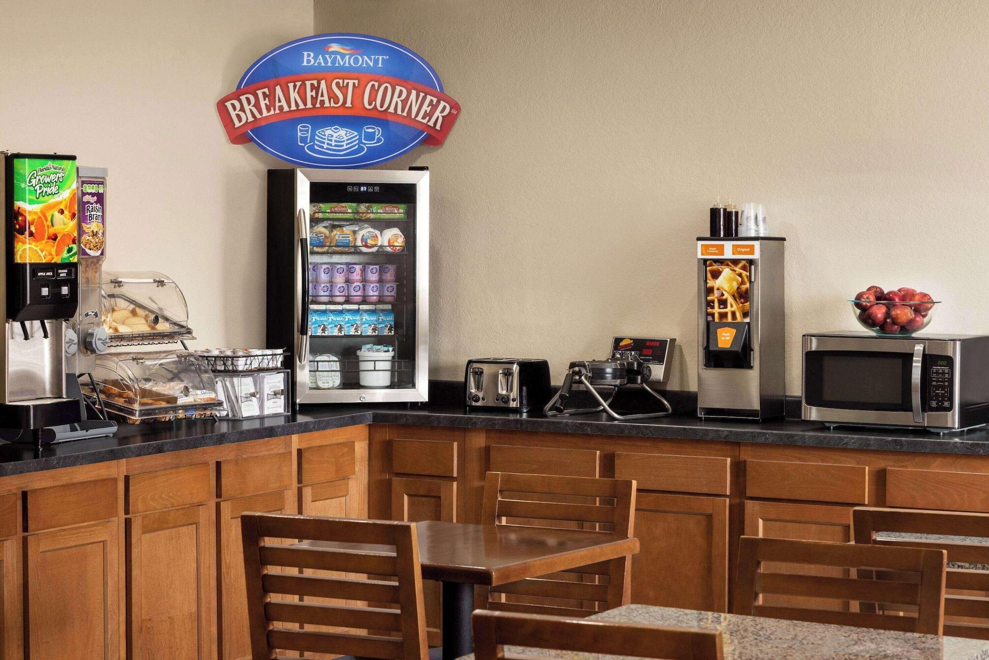 Restaurant Baymont by Wyndham Cedar Rapids