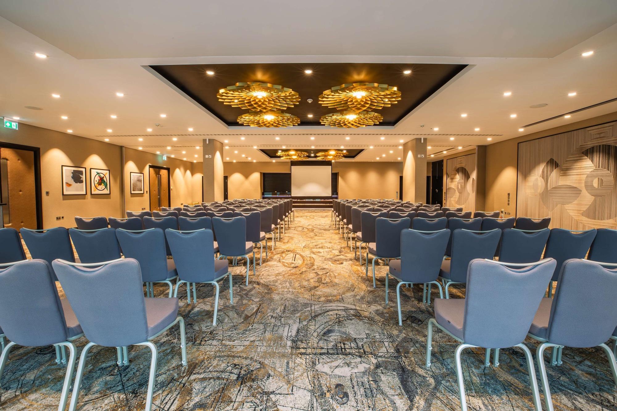 Sala de Reuniones Doubletree by Hilton Hotel Woking