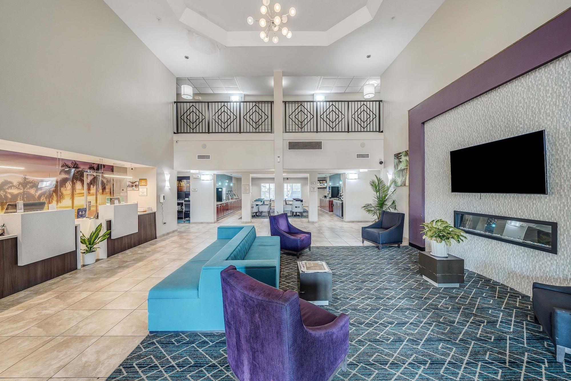 Vista Lobby La Quinta Inn & Suites by Wyndham PCB Pier Park area
