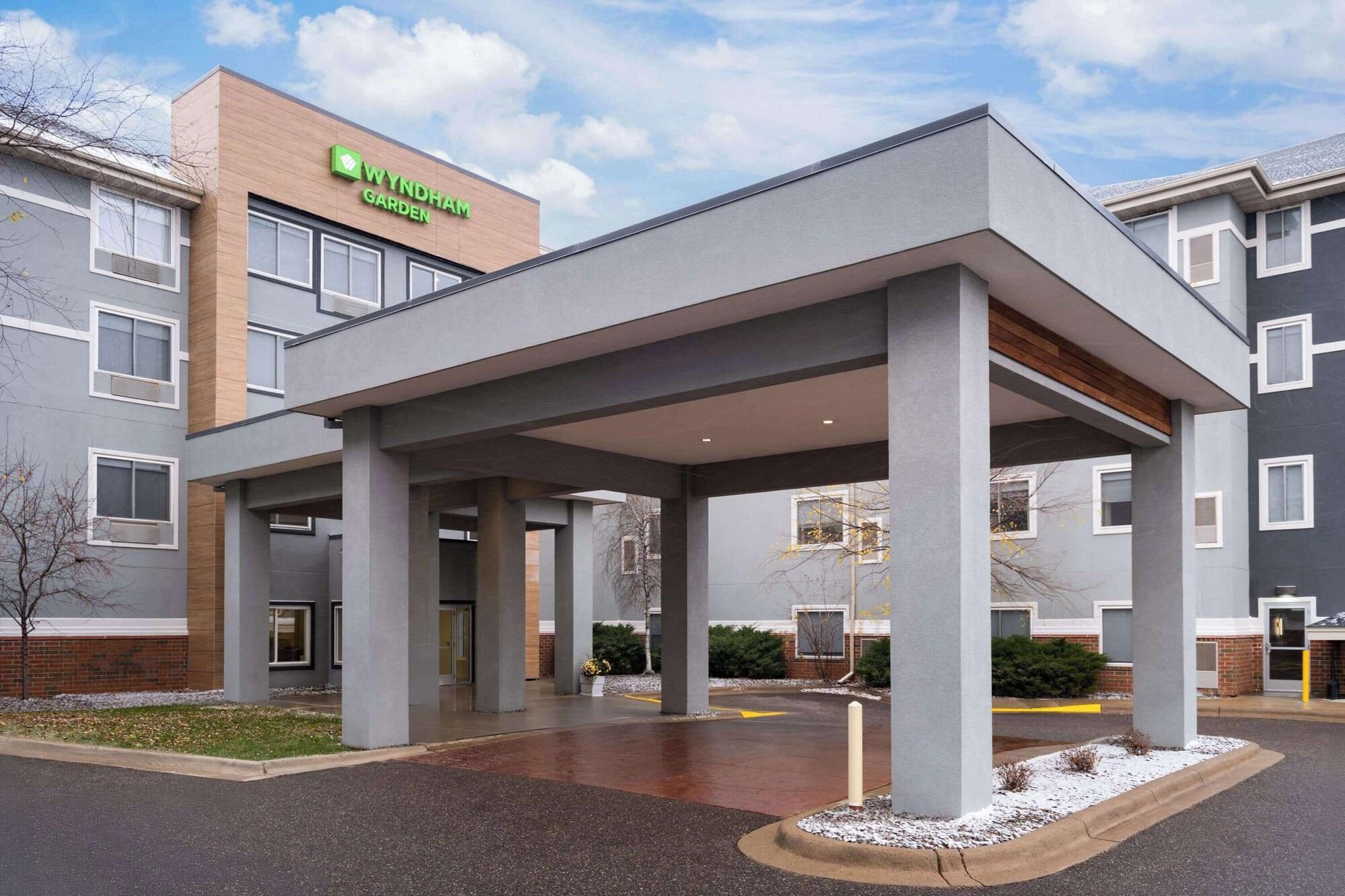Vista Exterior Wyndham Garden Otsego-Minneapolis