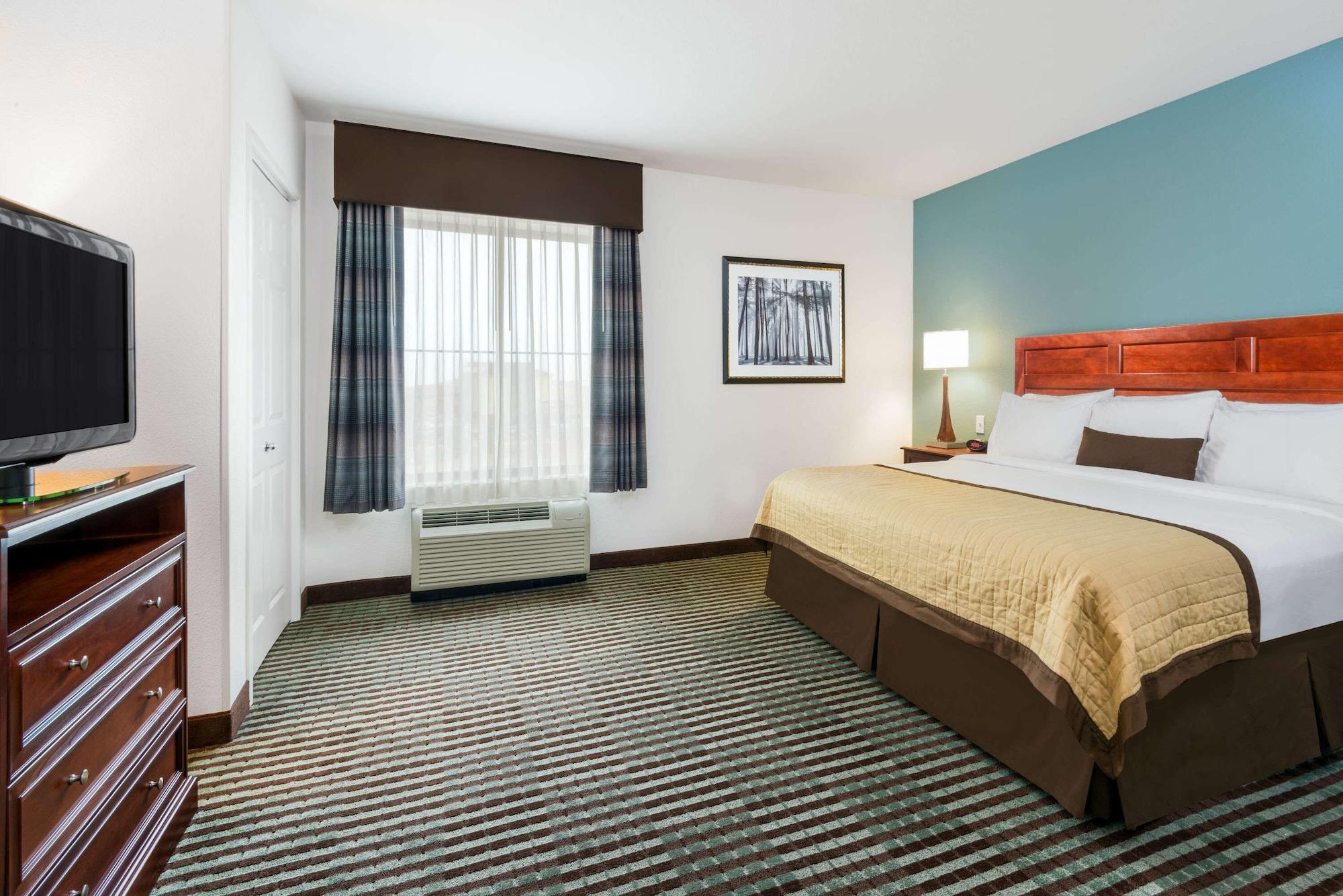 Habitación Baymont by Wyndham Denver International Airport