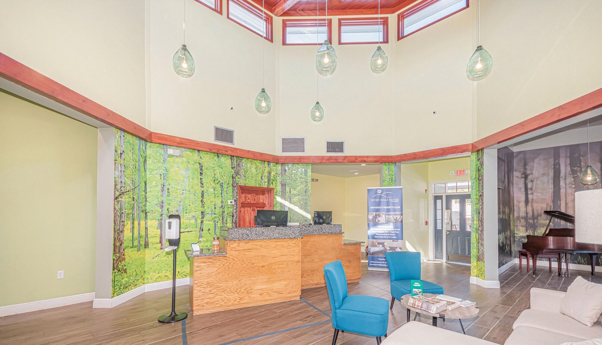 Vista Lobby Seven Hills Suites I-10