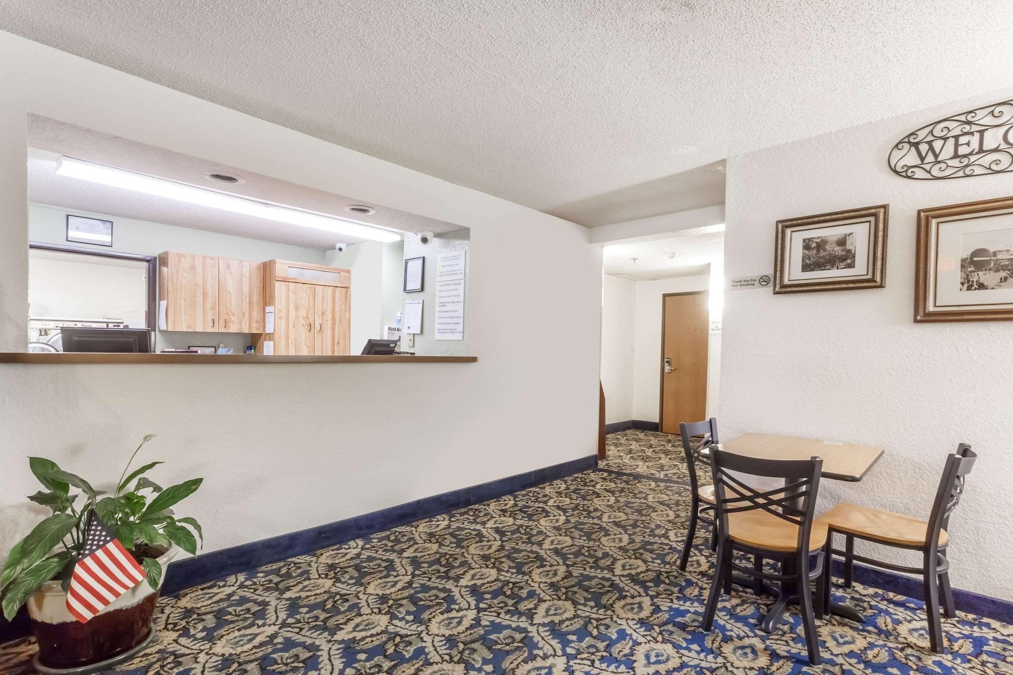 Vista Lobby Super 8 by Wyndham Norwich