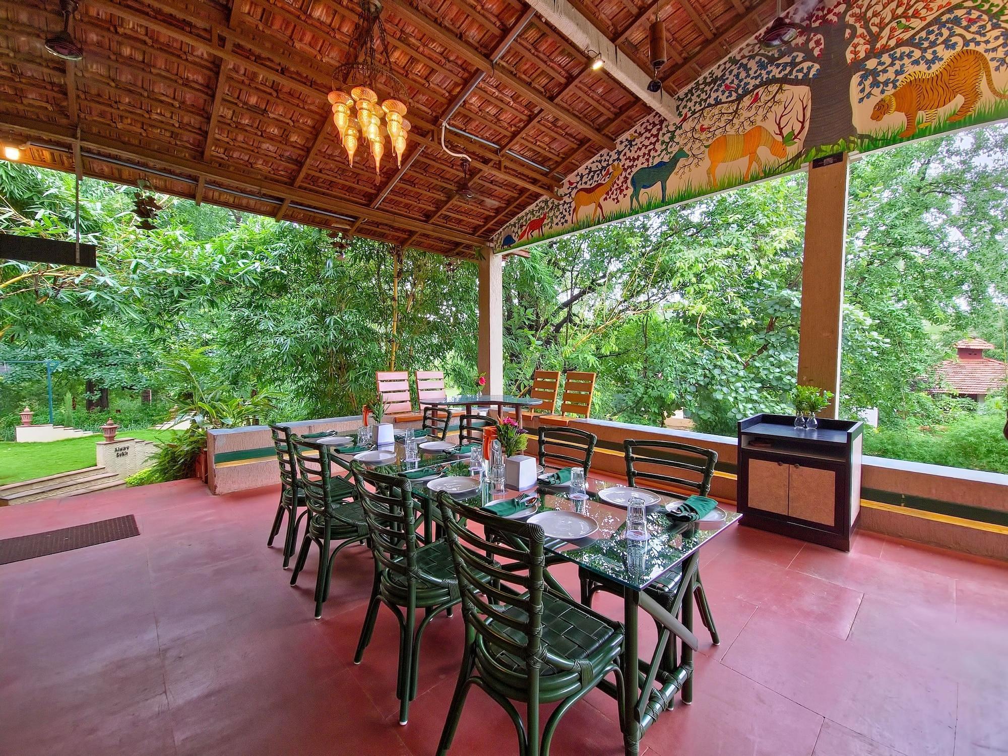 Restaurant Tathastu Kanha -the Serenity Retreat