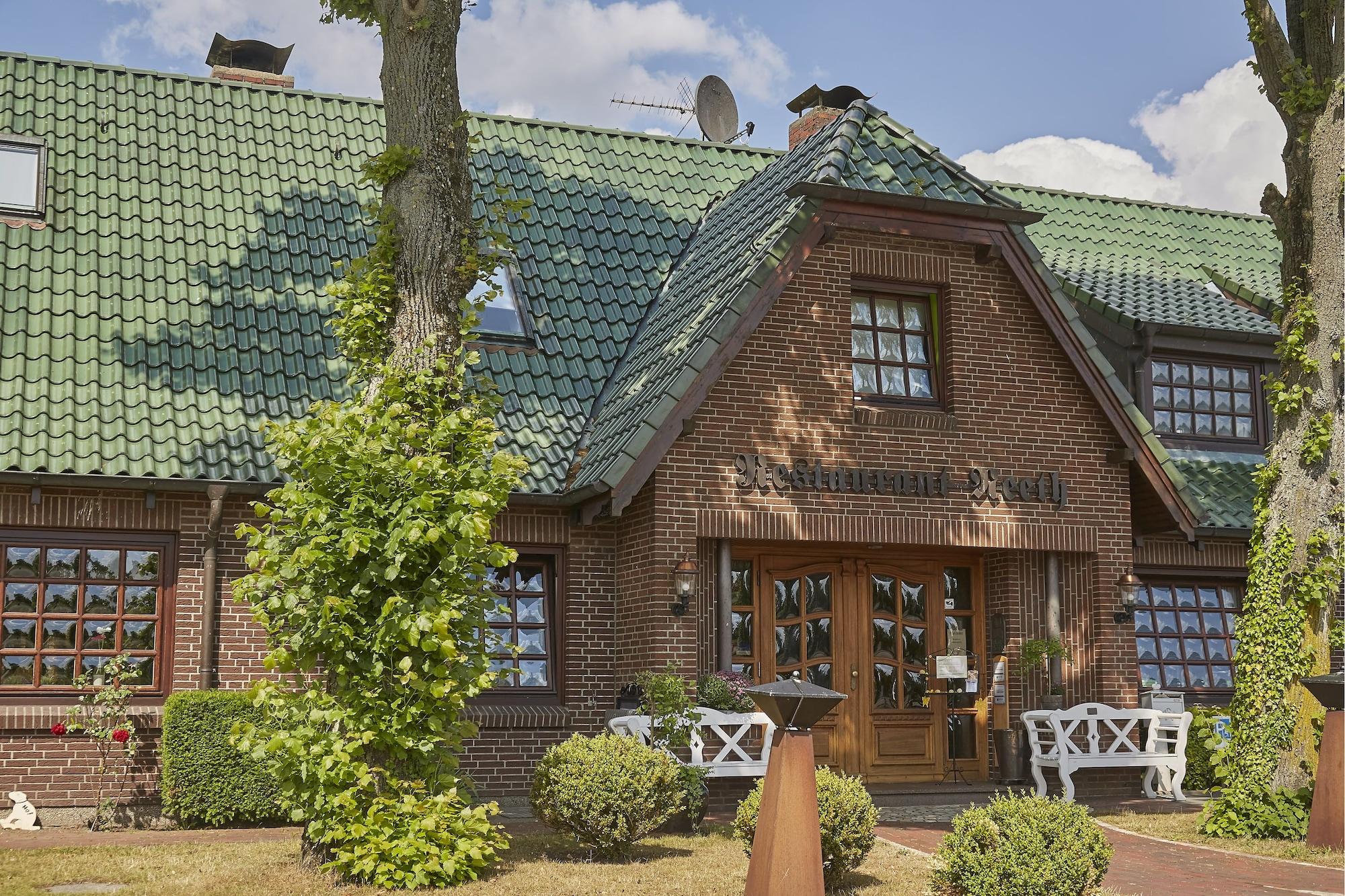 Vista Exterior Flair Hotel Neeth