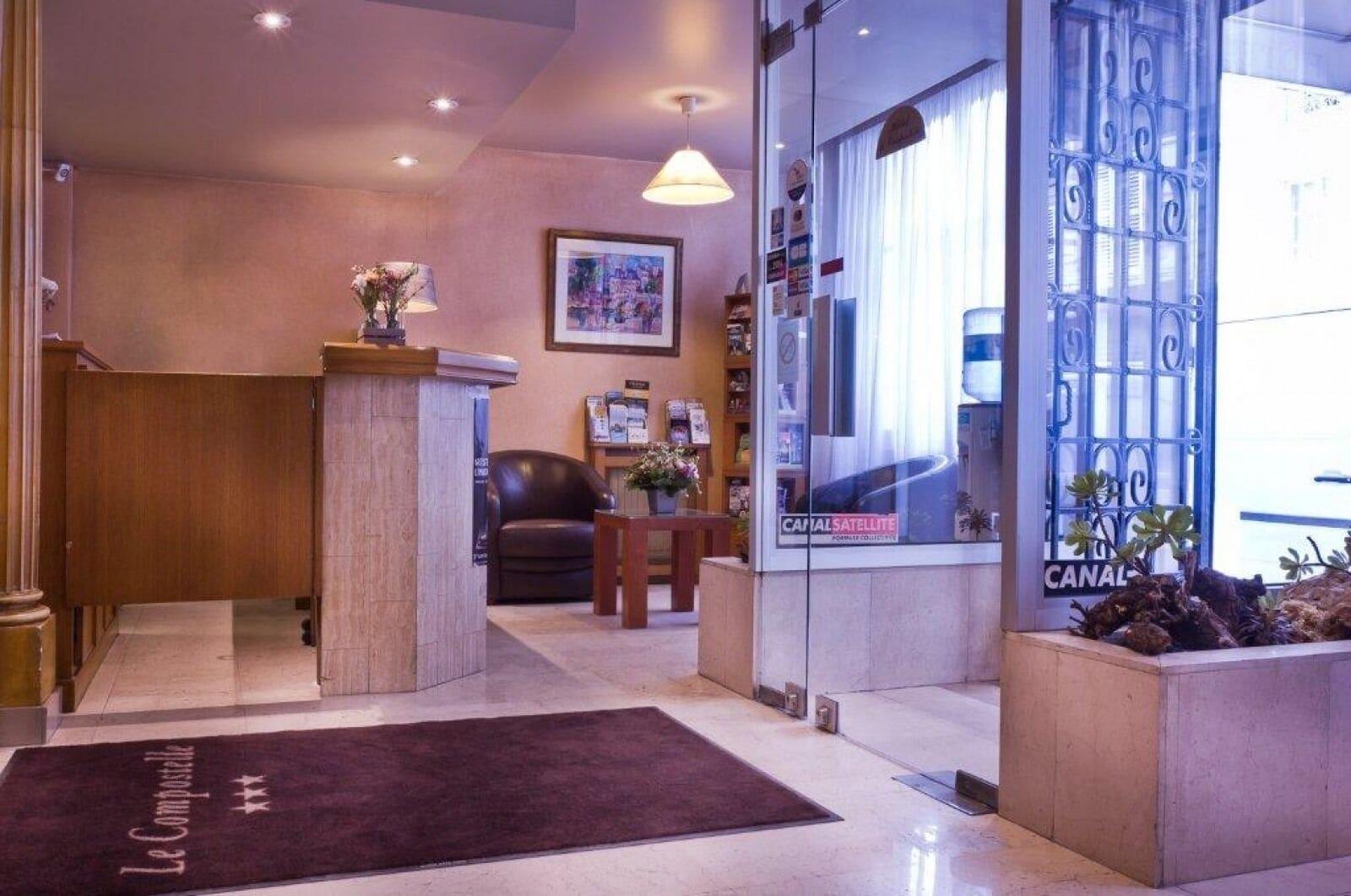 Vista Lobby Hotel Le Compostelle
