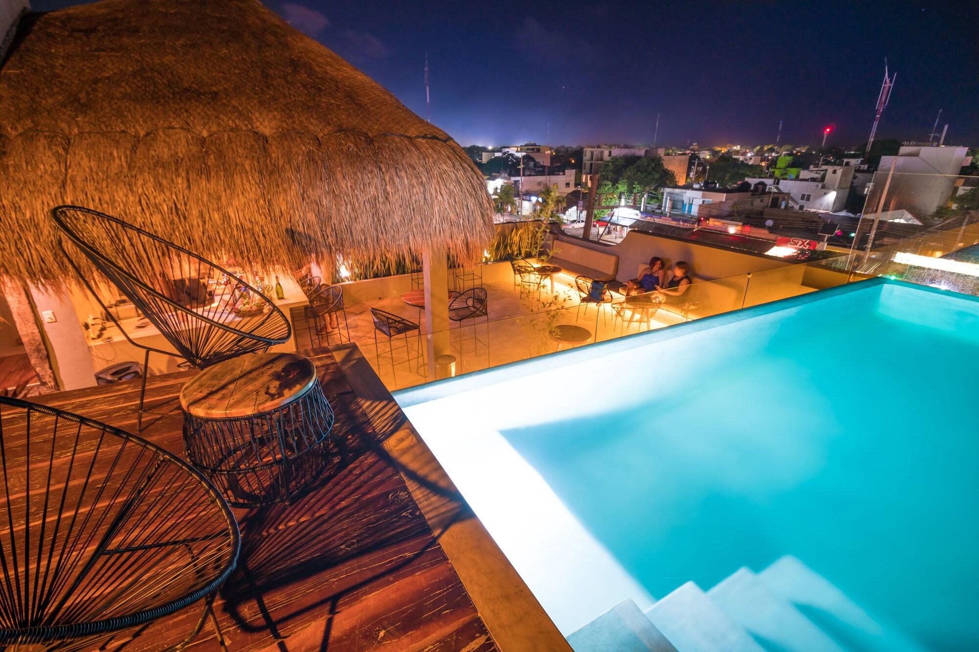 Vista Piscina ART HOUSE ARUMA HOTEL