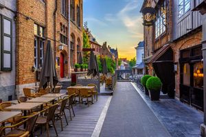 Actividad - Encanto de Brujas: Experiencia romántica - Recorrido-juego a pie