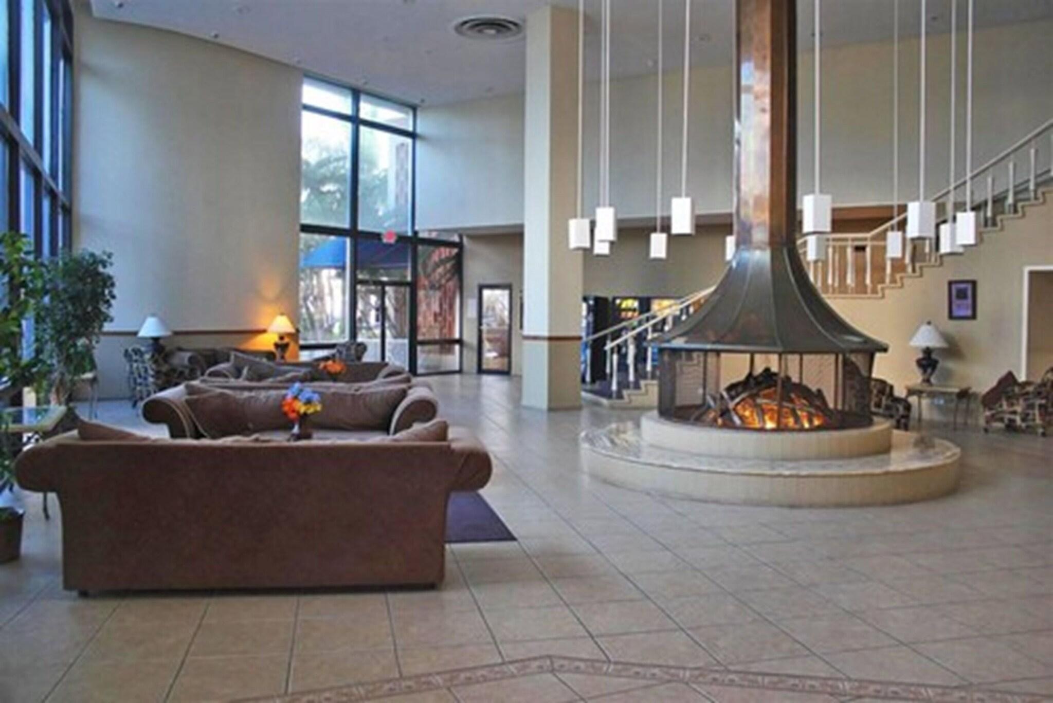 Vista Lobby Knights Inn Hallandale