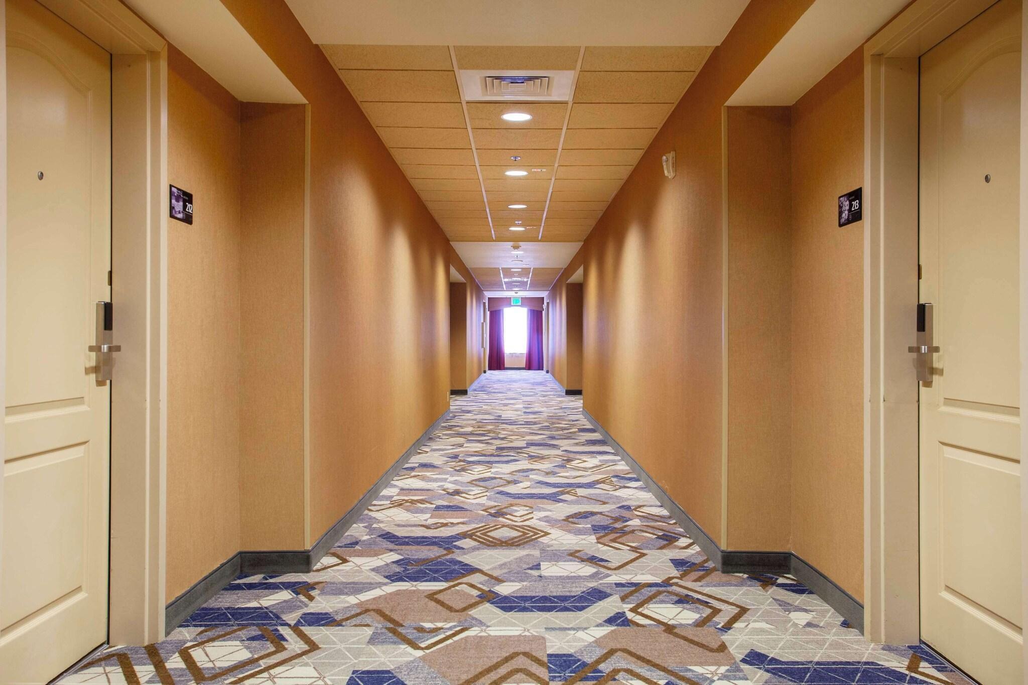 Vista Lobby Hampton Inn & Suites Mountain Home