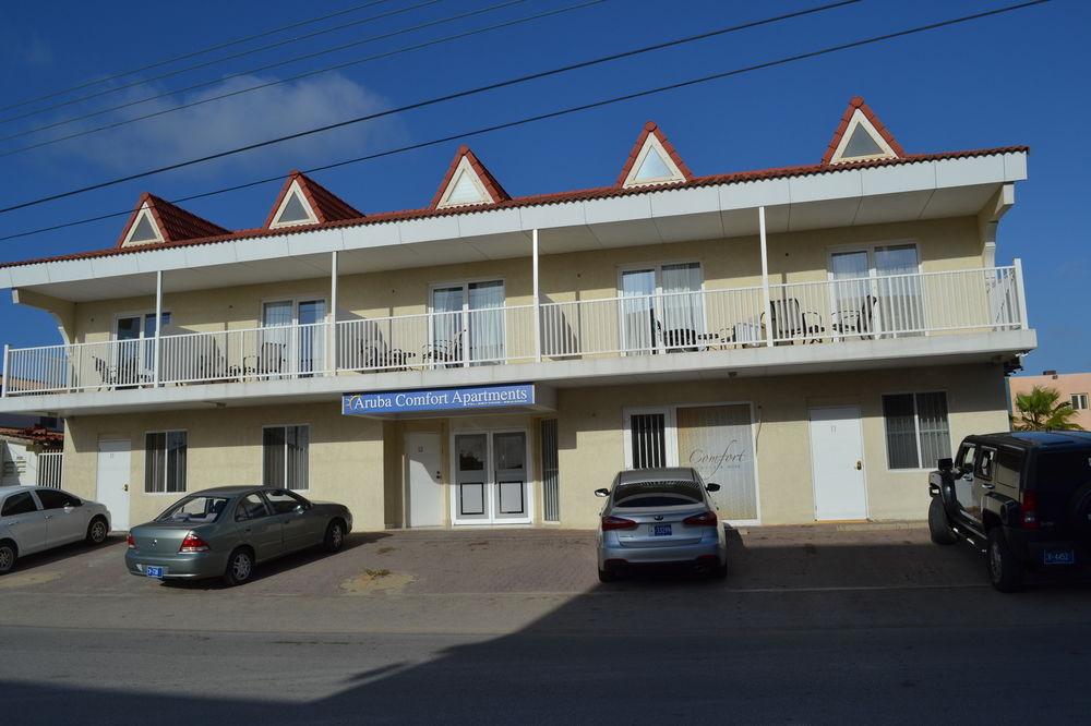Área de recreação Aruba Comfort Apartments