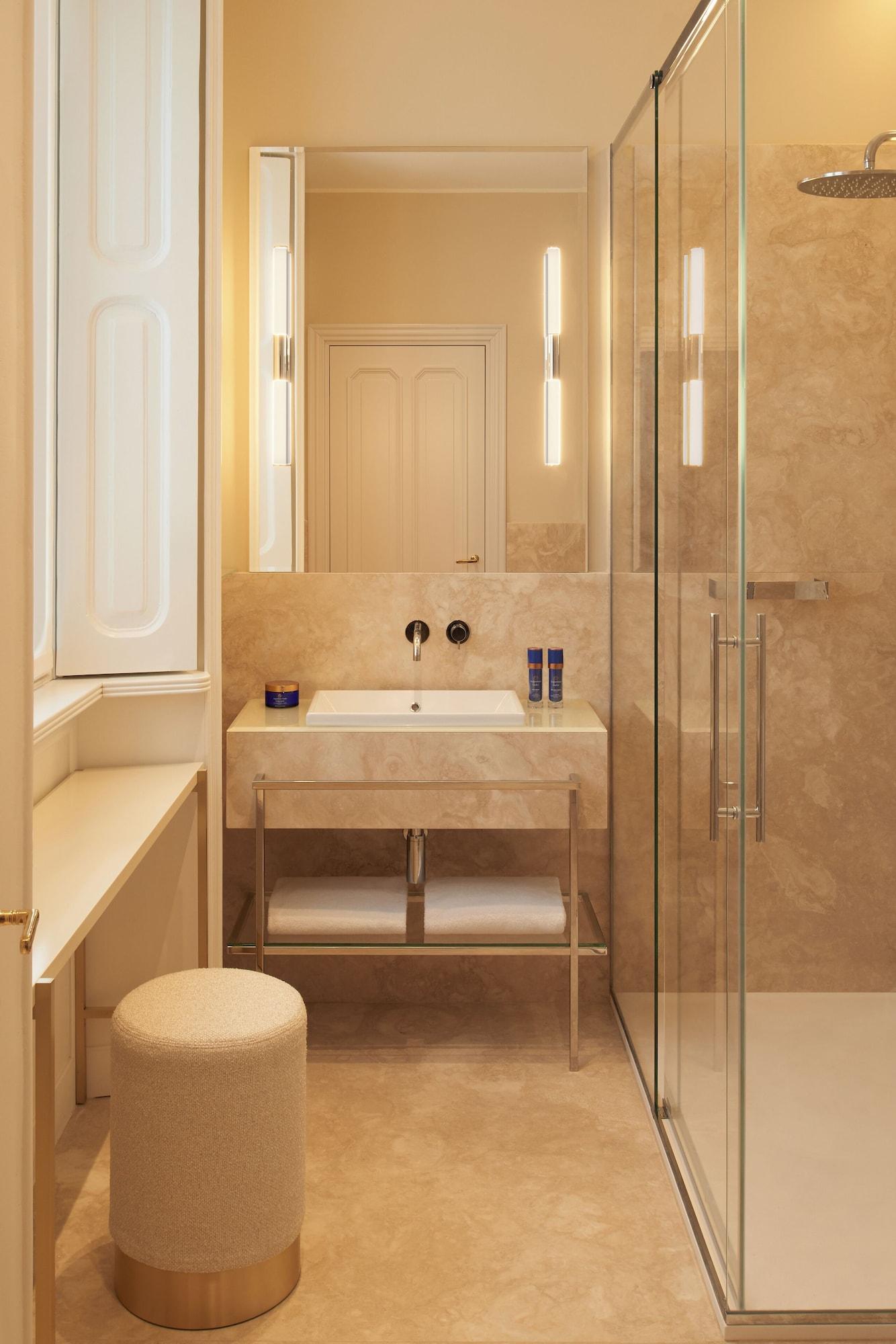 Equipamiento de Habitación Amabilia Suites
