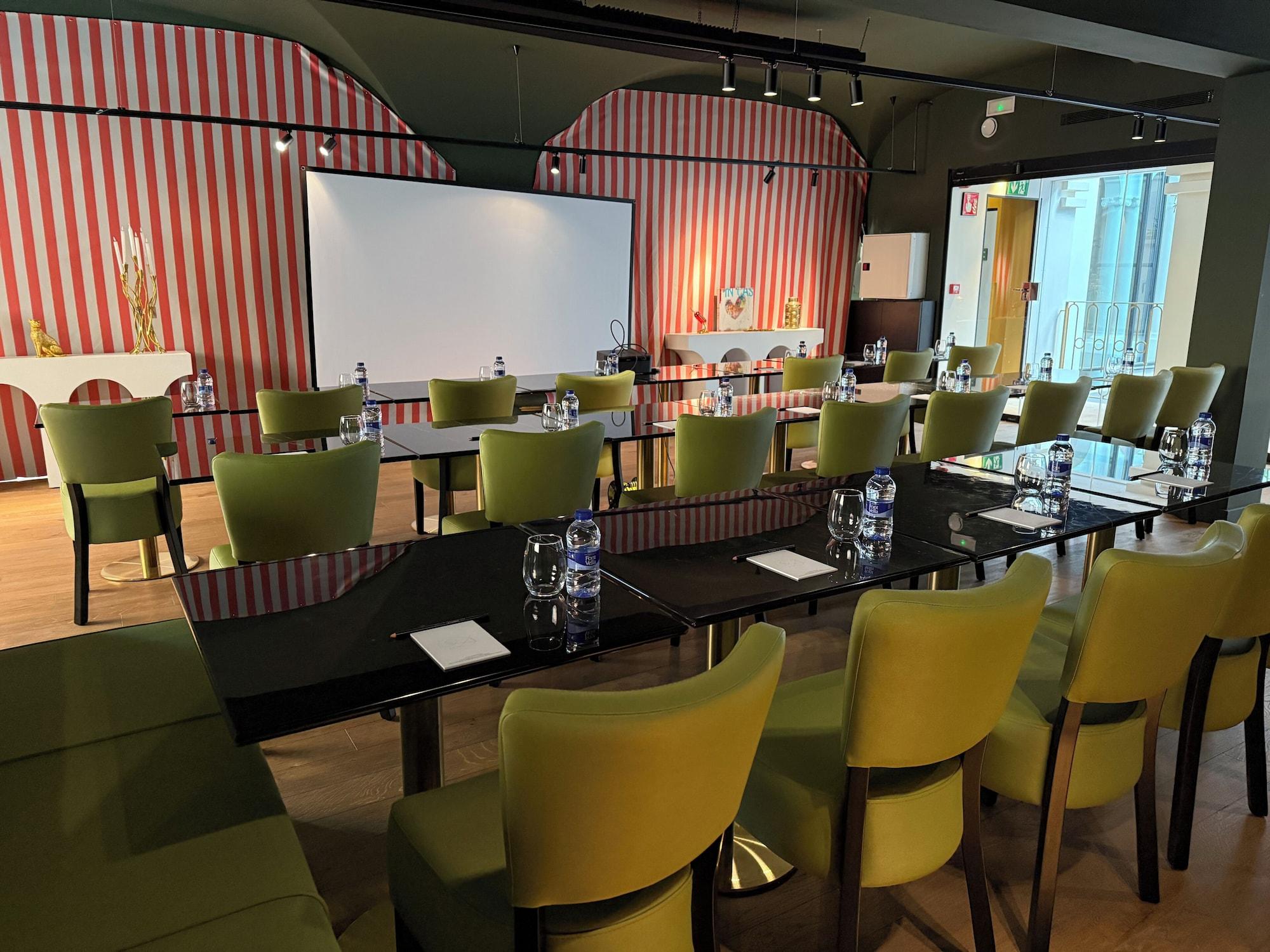 Sala de Reuniones Hotel Divino by Fimedhotels